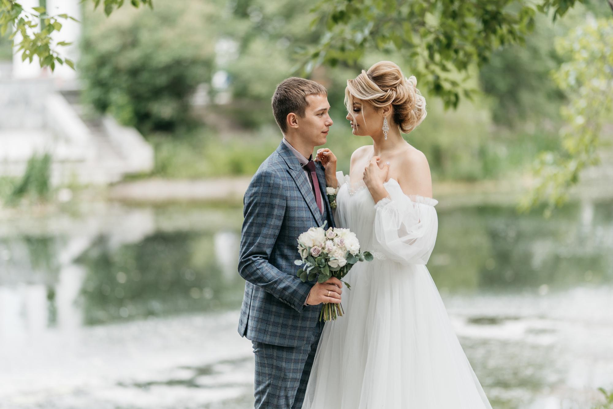 Свадебная фотосессия в парке Харитоновых, свадебная фотосессия в парке, на природе. Красивая пара, помогу запечатлеть ваше свадебное событие. Фотограф Татьяна Мамонтова