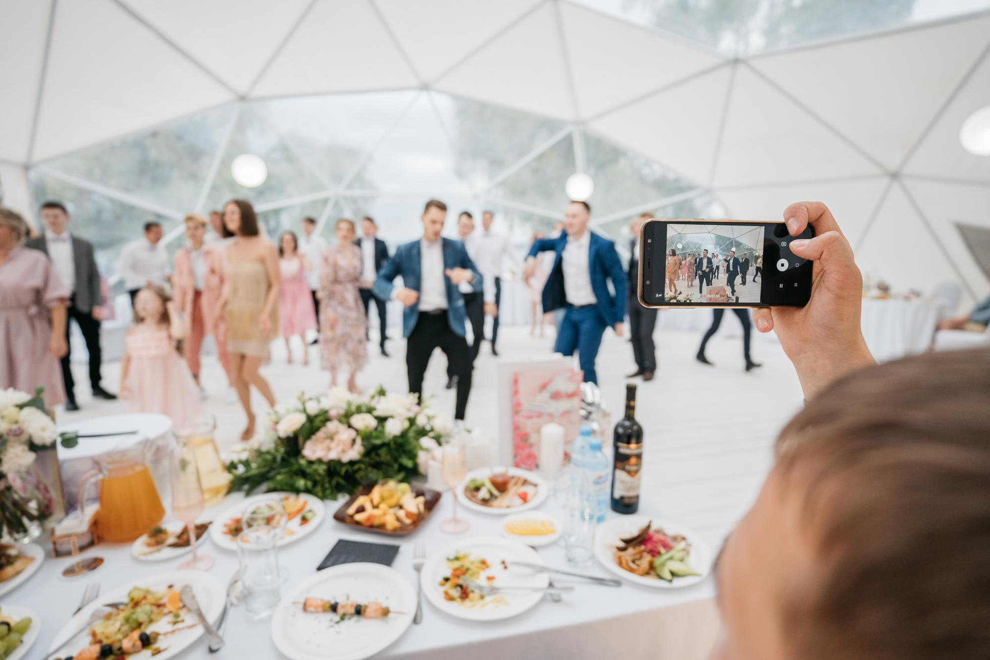 Свадебная фотосессия в парке Харитоновых, свадебная фотосессия в парке, на природе. Красивая пара, помогу запечатлеть ваше свадебное событие. Фотограф Татьяна Мамонтова