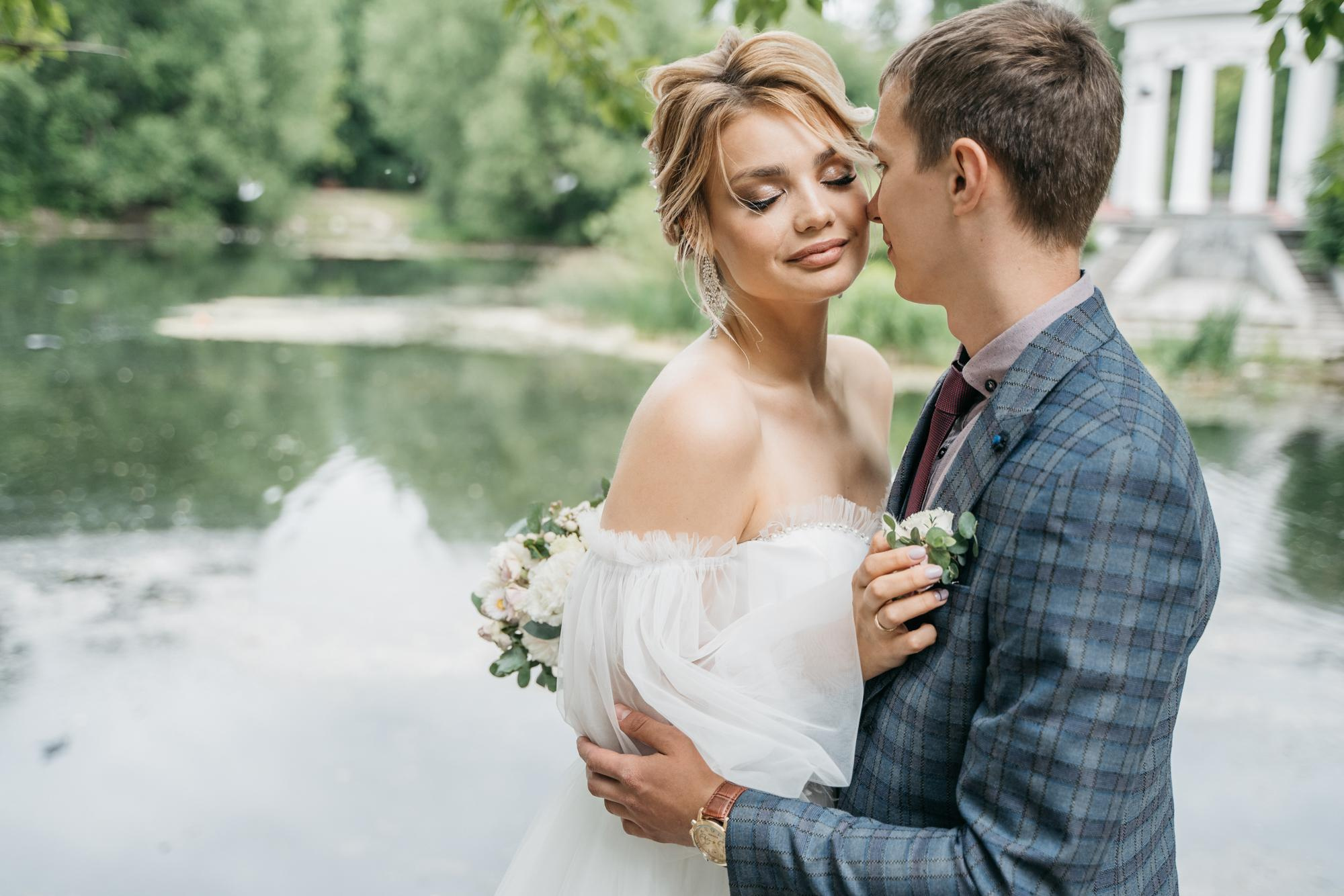 Свадебная фотосессия в парке Харитоновых, свадебная фотосессия в парке, на природе. Красивая пара, помогу запечатлеть ваше свадебное событие. Фотограф Татьяна Мамонтова