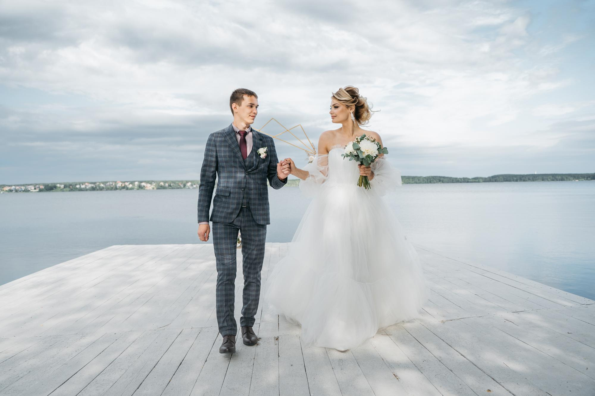 Свадебная фотосессия в парке Харитоновых, свадебная фотосессия в парке, на природе. Красивая пара, помогу запечатлеть ваше свадебное событие. Фотограф Татьяна Мамонтова