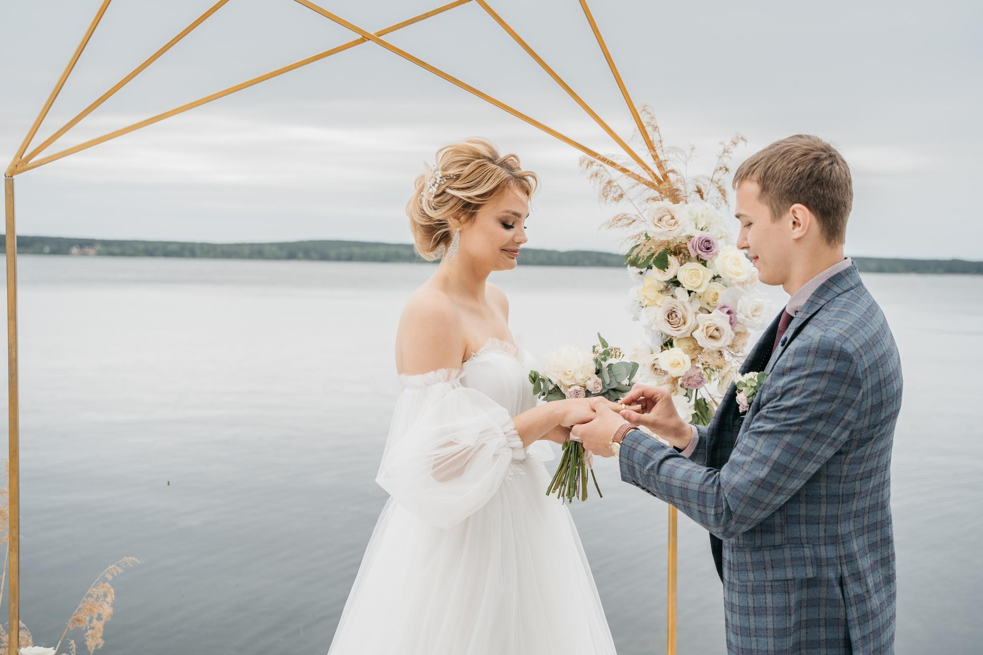 Свадебная фотосессия в парке Харитоновых, свадебная фотосессия в парке, на природе. Красивая пара, помогу запечатлеть ваше свадебное событие. Фотограф Татьяна Мамонтова