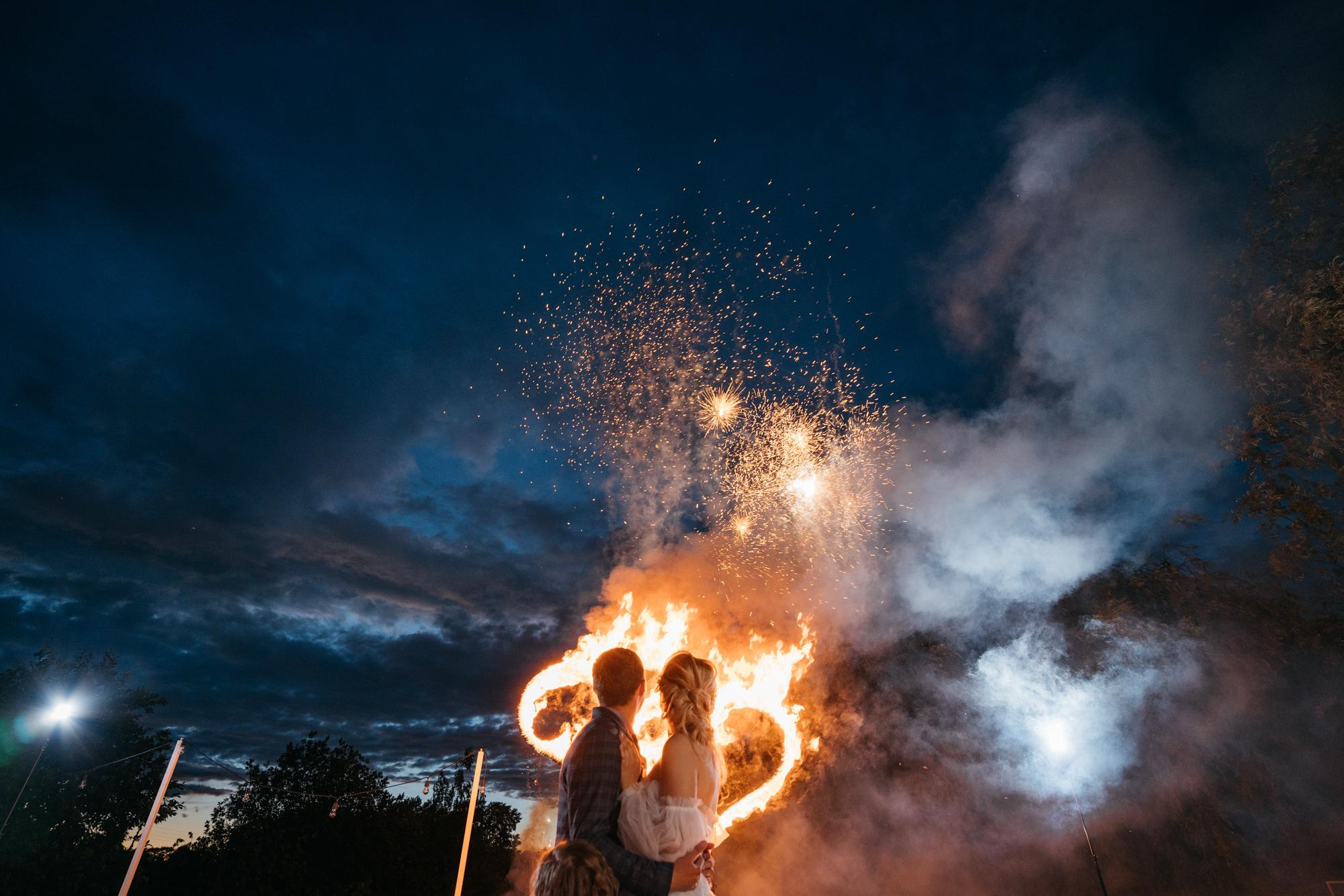 Свадебная фотосессия в парке Харитоновых, свадебная фотосессия в парке, на природе. Красивая пара, помогу запечатлеть ваше свадебное событие. Фотограф Татьяна Мамонтова