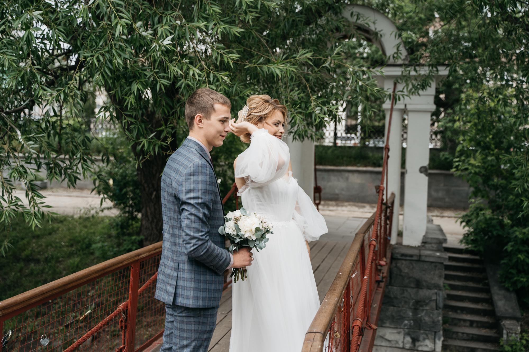 Свадебная фотосессия в парке Харитоновых, свадебная фотосессия в парке, на природе. Красивая пара, помогу запечатлеть ваше свадебное событие. Фотограф Татьяна Мамонтова