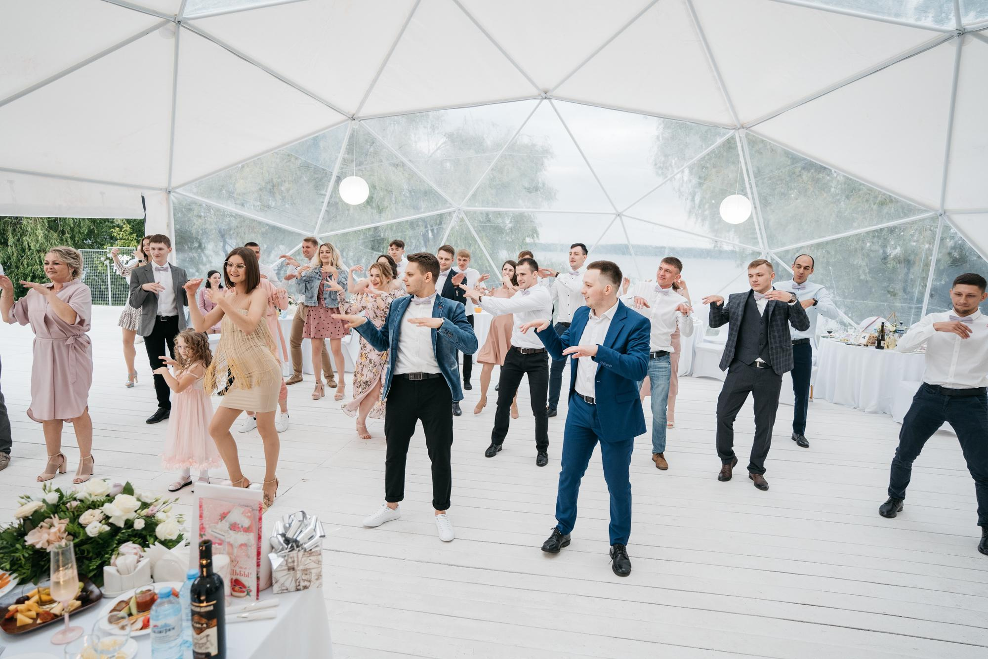 Свадебная фотосессия в парке Харитоновых, свадебная фотосессия в парке, на природе. Красивая пара, помогу запечатлеть ваше свадебное событие. Фотограф Татьяна Мамонтова