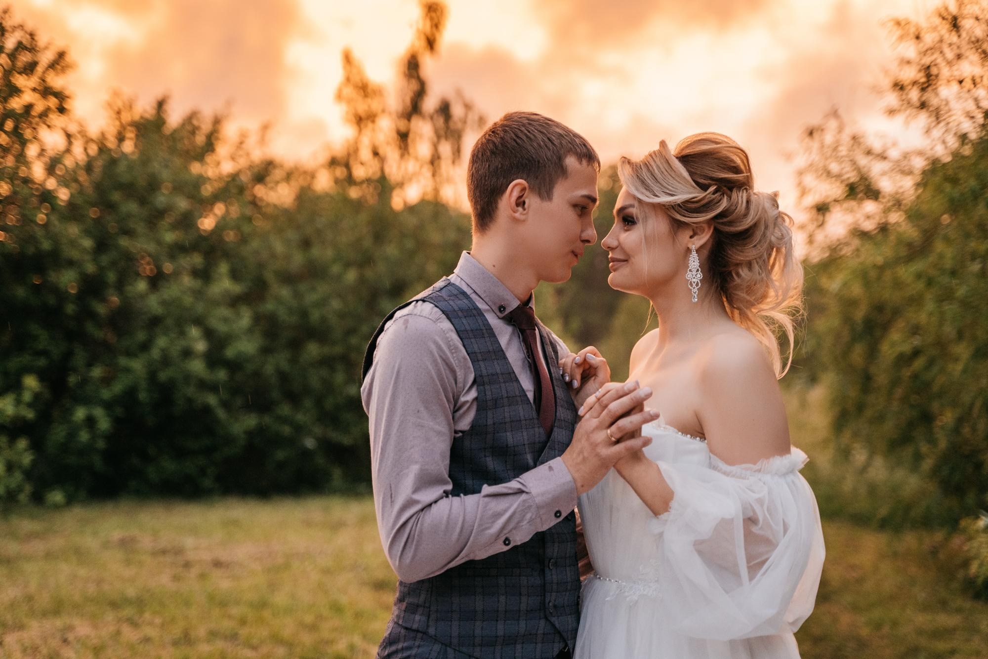 Свадебная фотосессия в парке Харитоновых, свадебная фотосессия в парке, на природе. Красивая пара, помогу запечатлеть ваше свадебное событие. Фотограф Татьяна Мамонтова