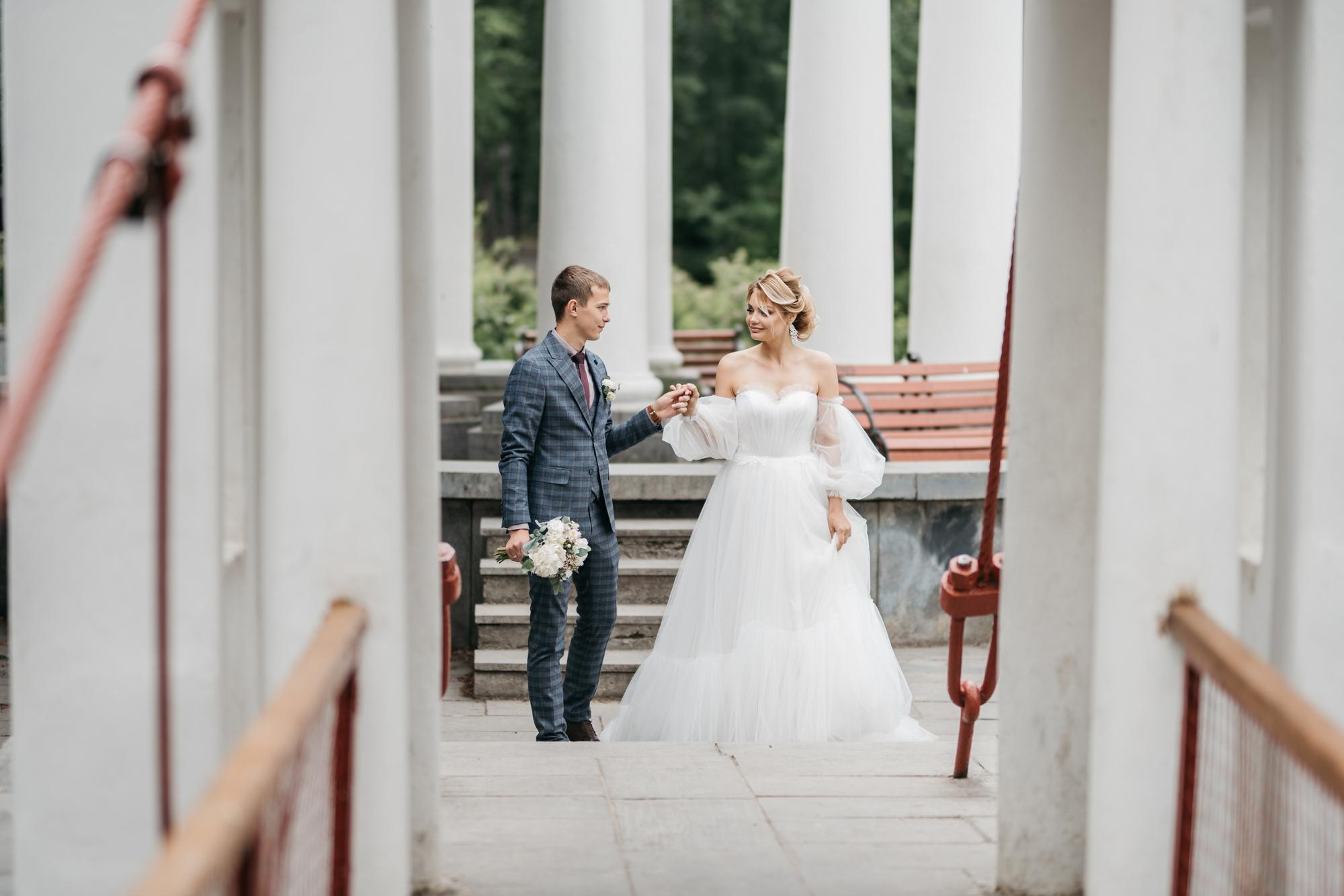 Свадебная фотосессия в парке Харитоновых, свадебная фотосессия в парке, на природе. Красивая пара, помогу запечатлеть ваше свадебное событие. Фотограф Татьяна Мамонтова