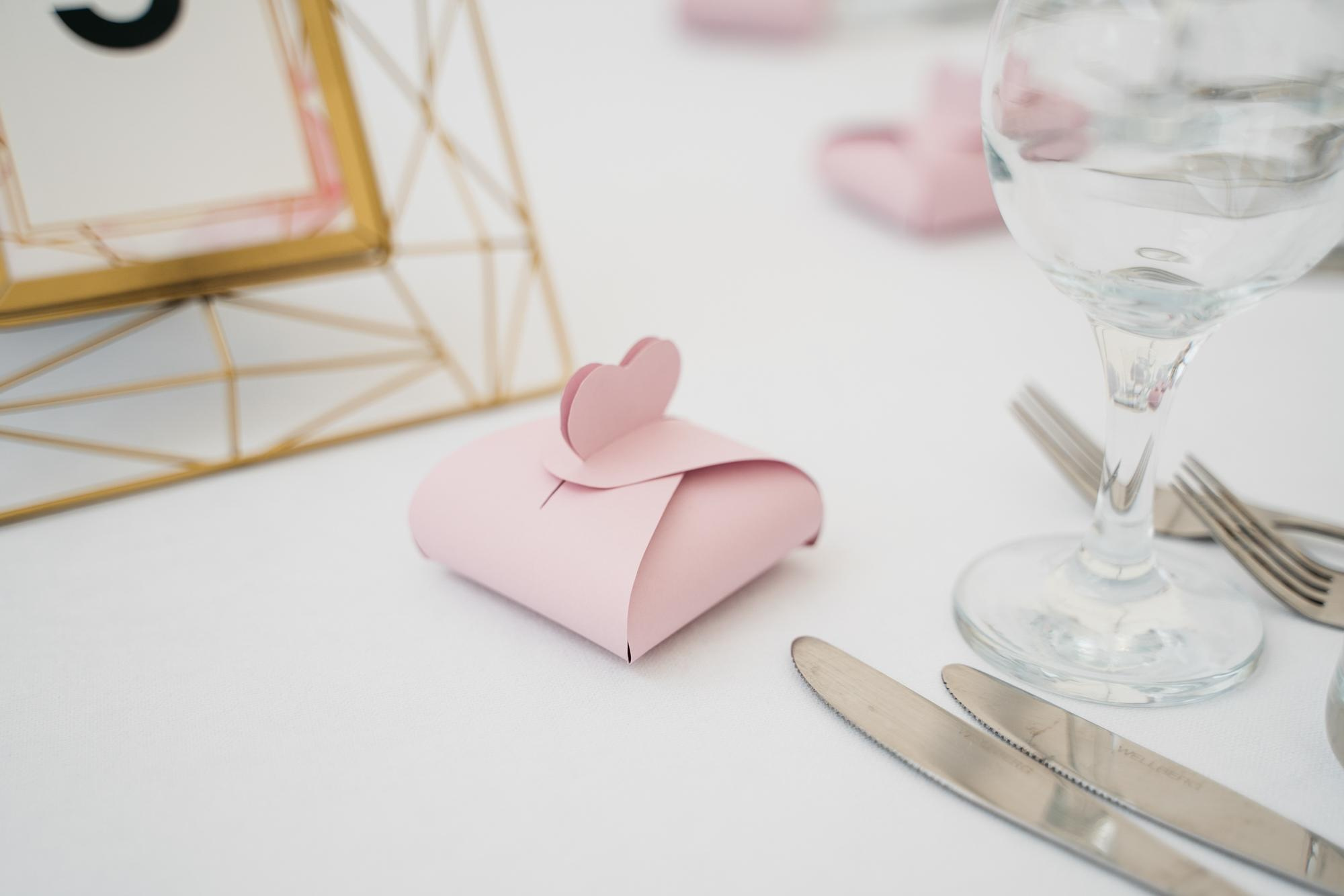 Свадебная фотосессия в парке Харитоновых, свадебная фотосессия в парке, на природе. Красивая пара, помогу запечатлеть ваше свадебное событие. Фотограф Татьяна Мамонтова