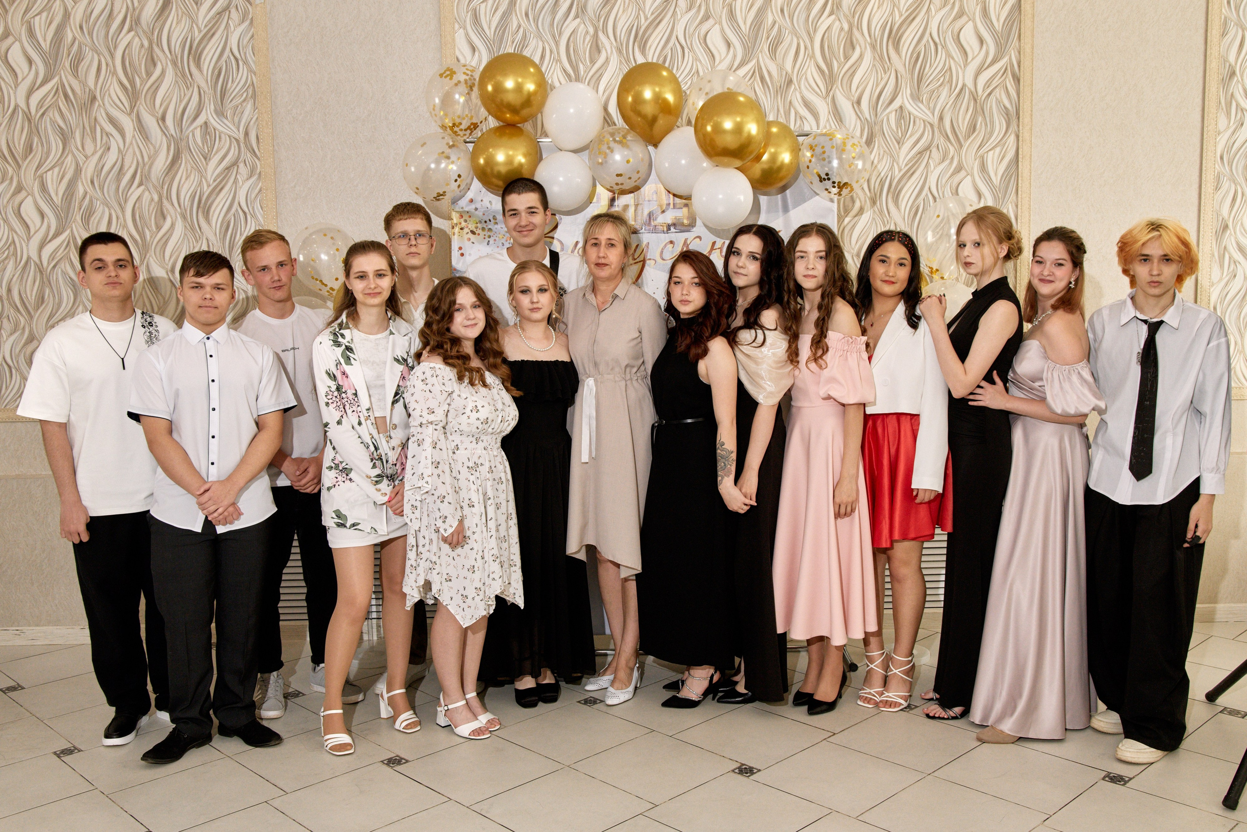 Фотограф на выпускной — репортажная съёмка 2025. Фотограф Нижний Новгород Мария Китаева