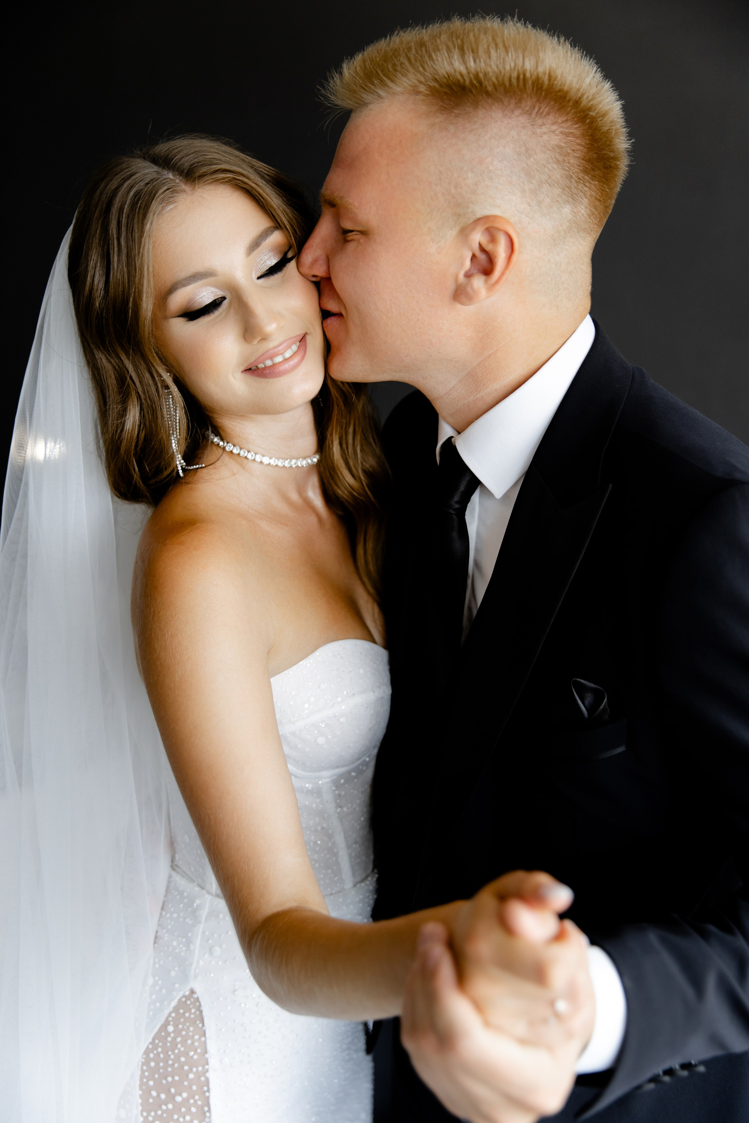 Тимур и Настя. Свадебный фотограф Анна Бабахина