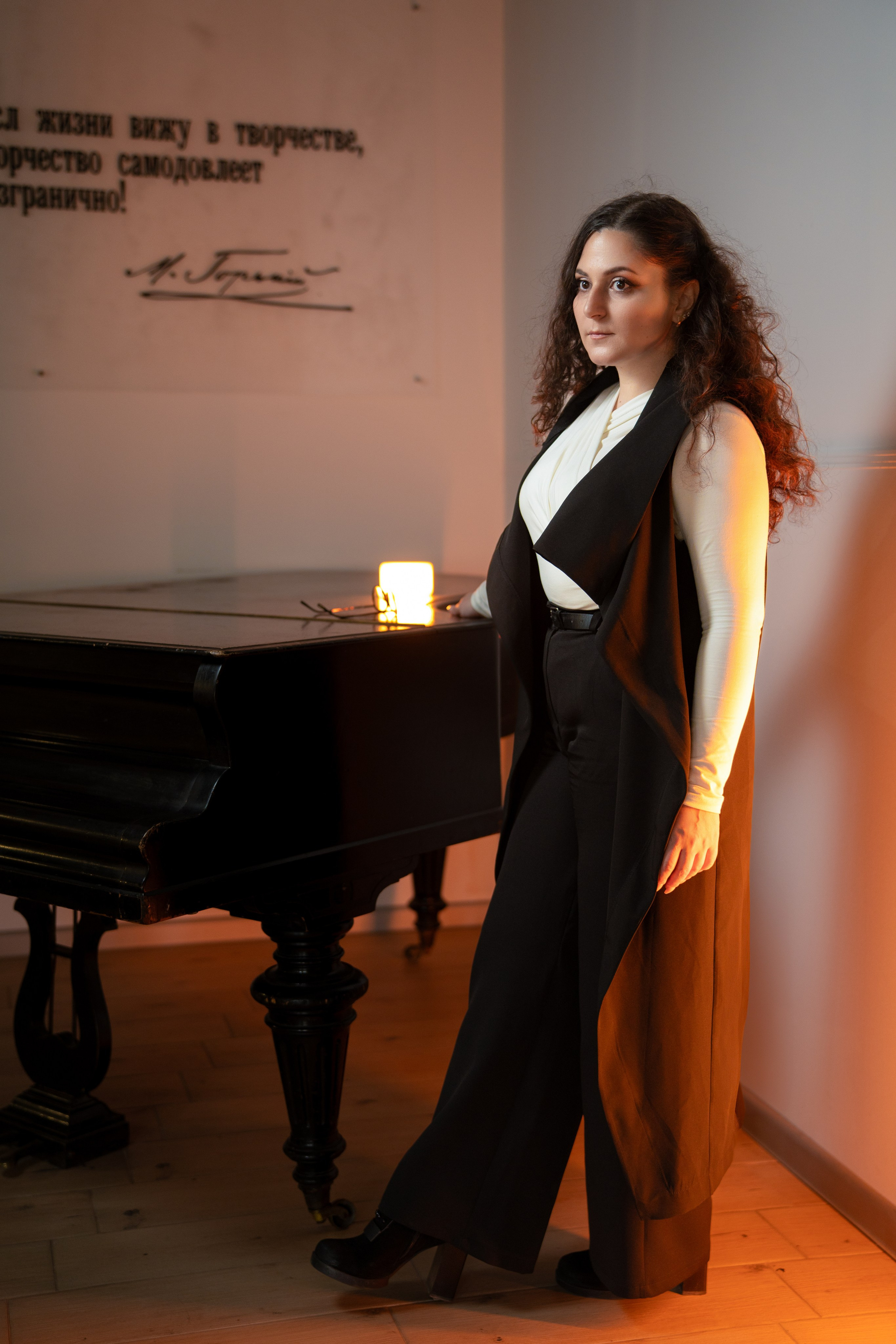 Фотосессия для Лианы в библиотеке. Фотограф в городе Владимир