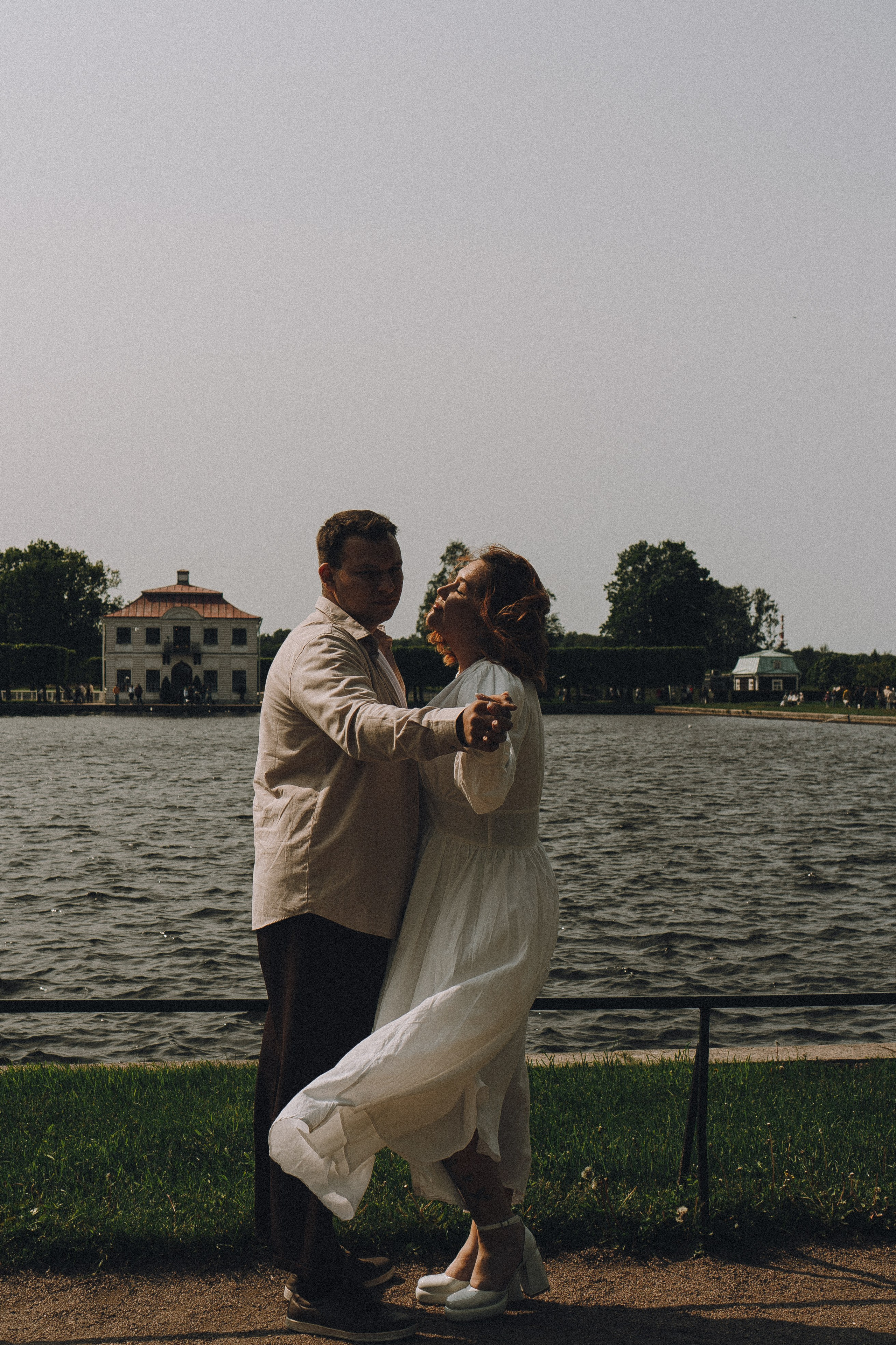 СВАДЕБНАЯ ИСТОРИЯ В ПЕТЕРГОФЕ. Профессиональный фотограф, Санкт-Петербург — Виктория Богомолова
