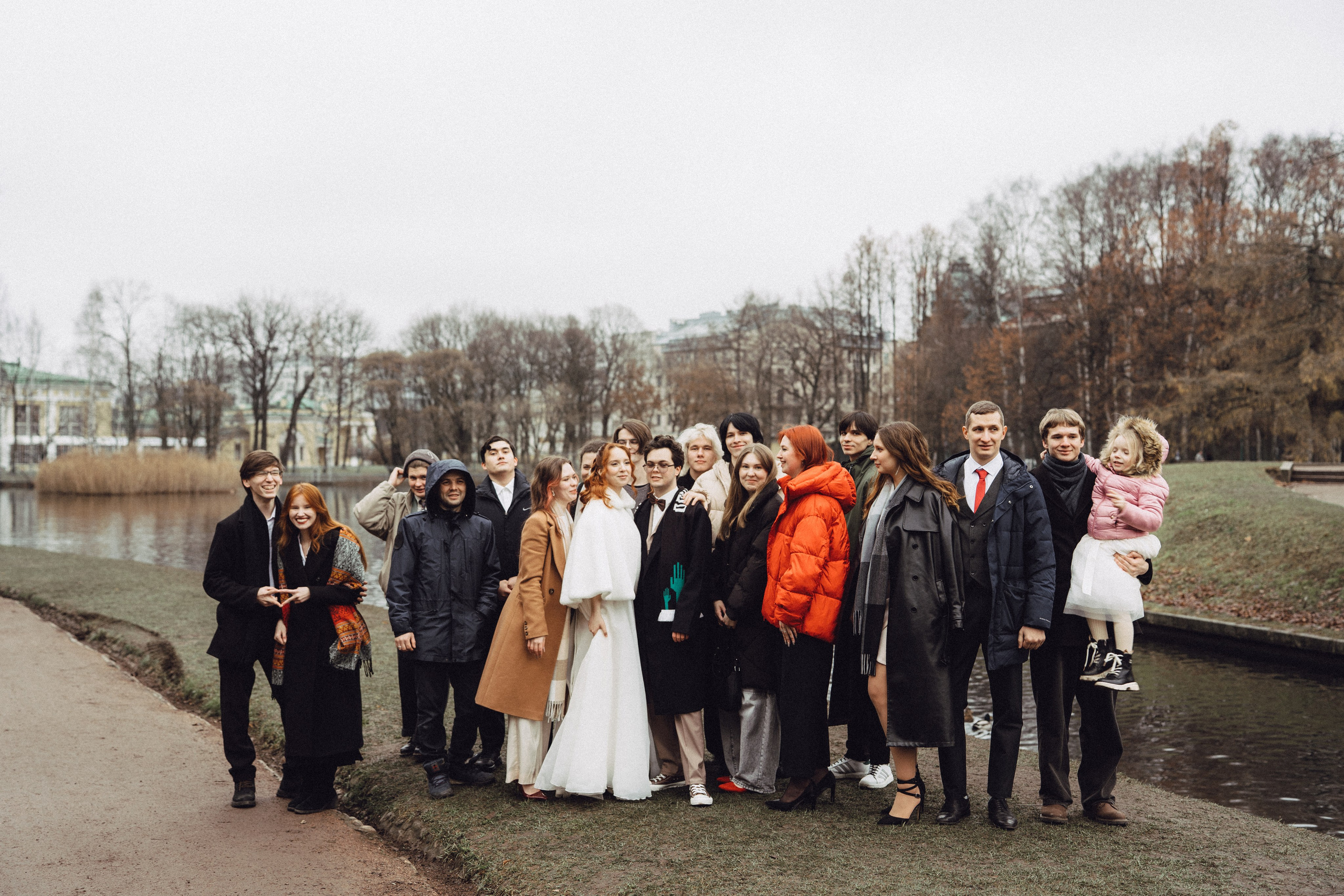 СВАДЕБНАЯ СЬЕМКА ВО ВТОРОМ ДВОРЦЕ С ГОСТЯМИ И ПРОГУЛКА В ТАВРИЧЕСКОМ САДУ. Профессиональный фотограф, Санкт-Петербург — Виктория Богомолова
