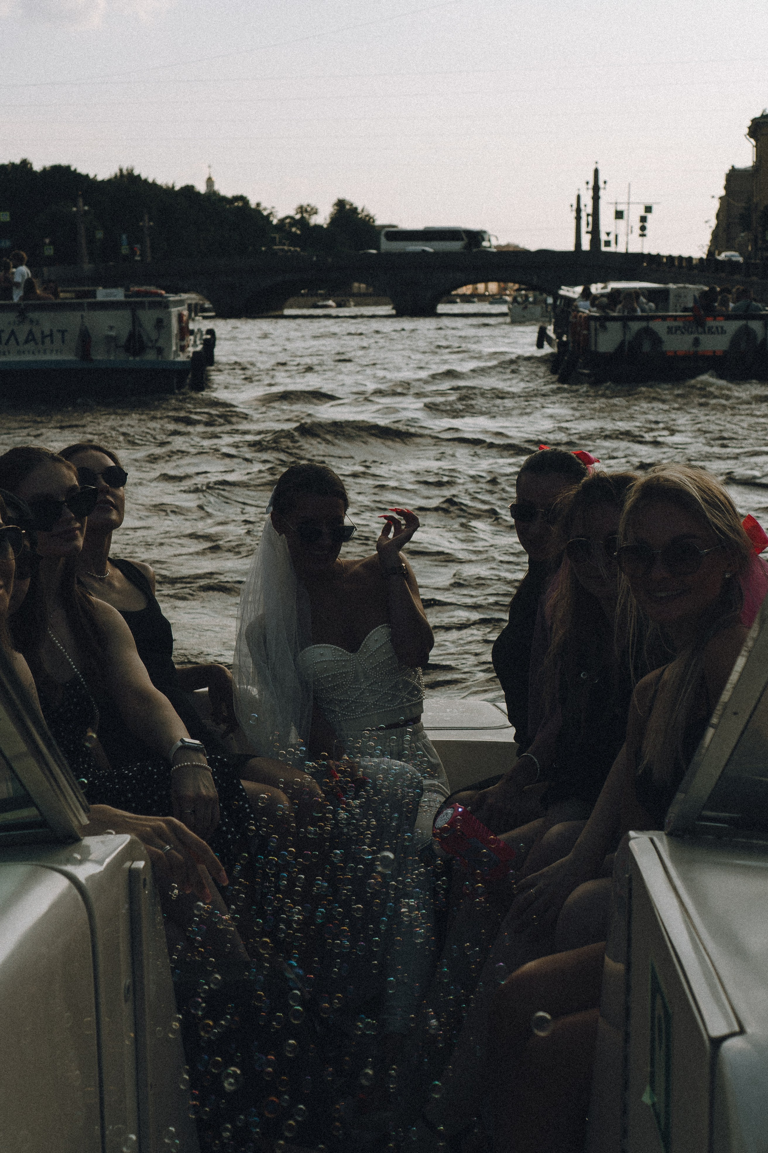 ДЕВИЧНИК НА КАТЕРЕ. Профессиональный фотограф, Санкт-Петербург — Виктория Богомолова