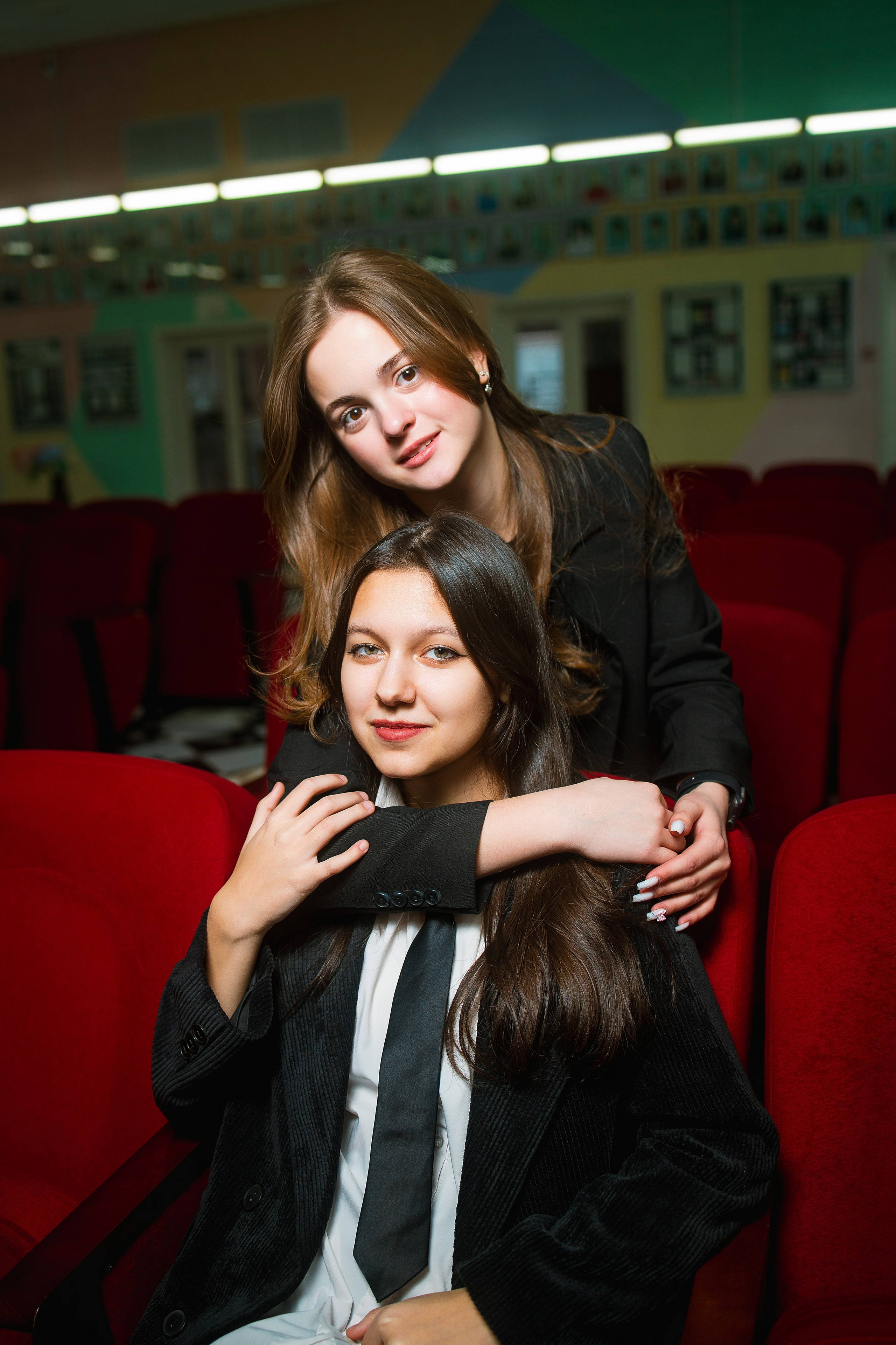 Выпускной альбом в Москве для старшей школы