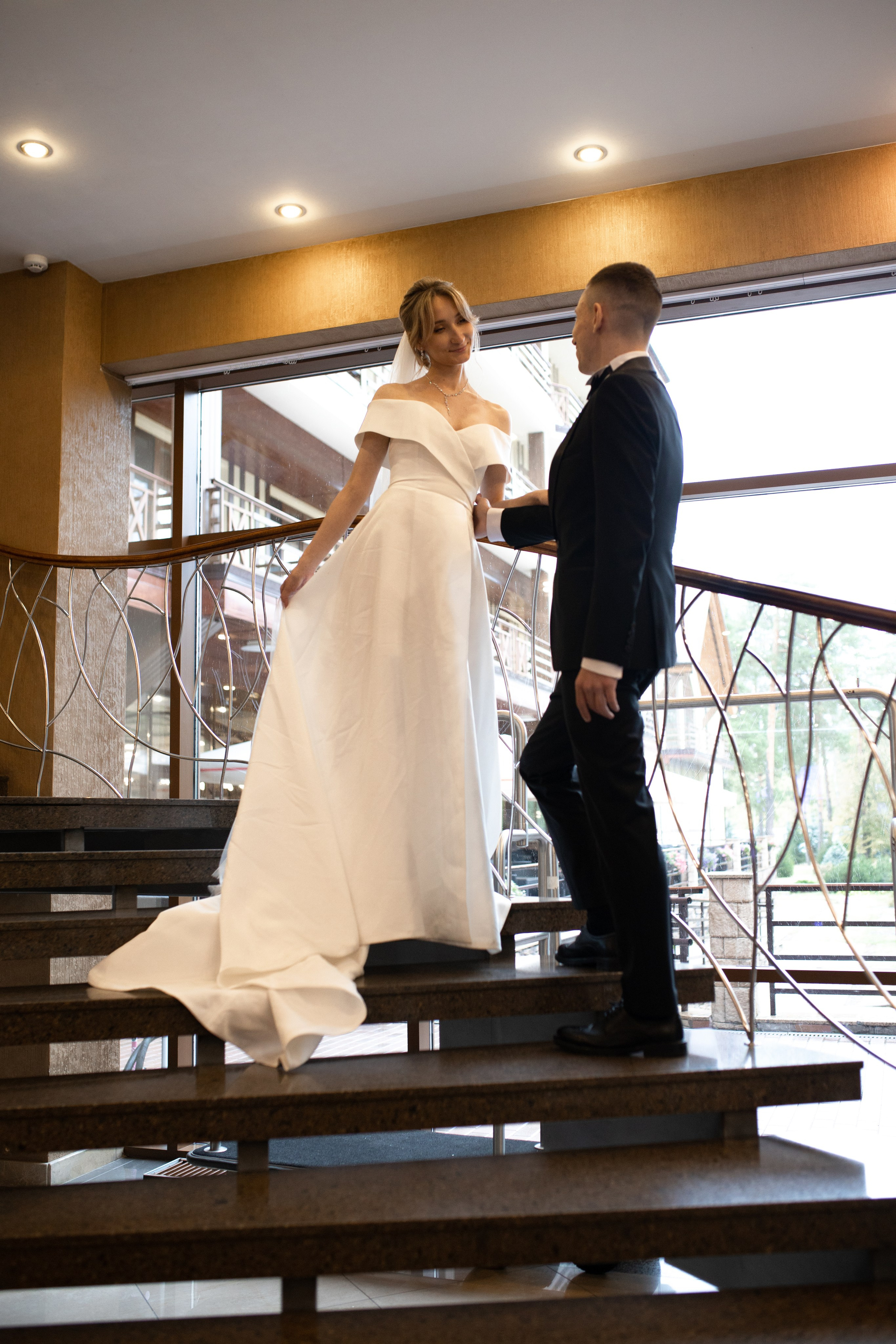 Свадебная фотосессия в отеле Ареал. Фотограф в Железнодорожном и Балашихе