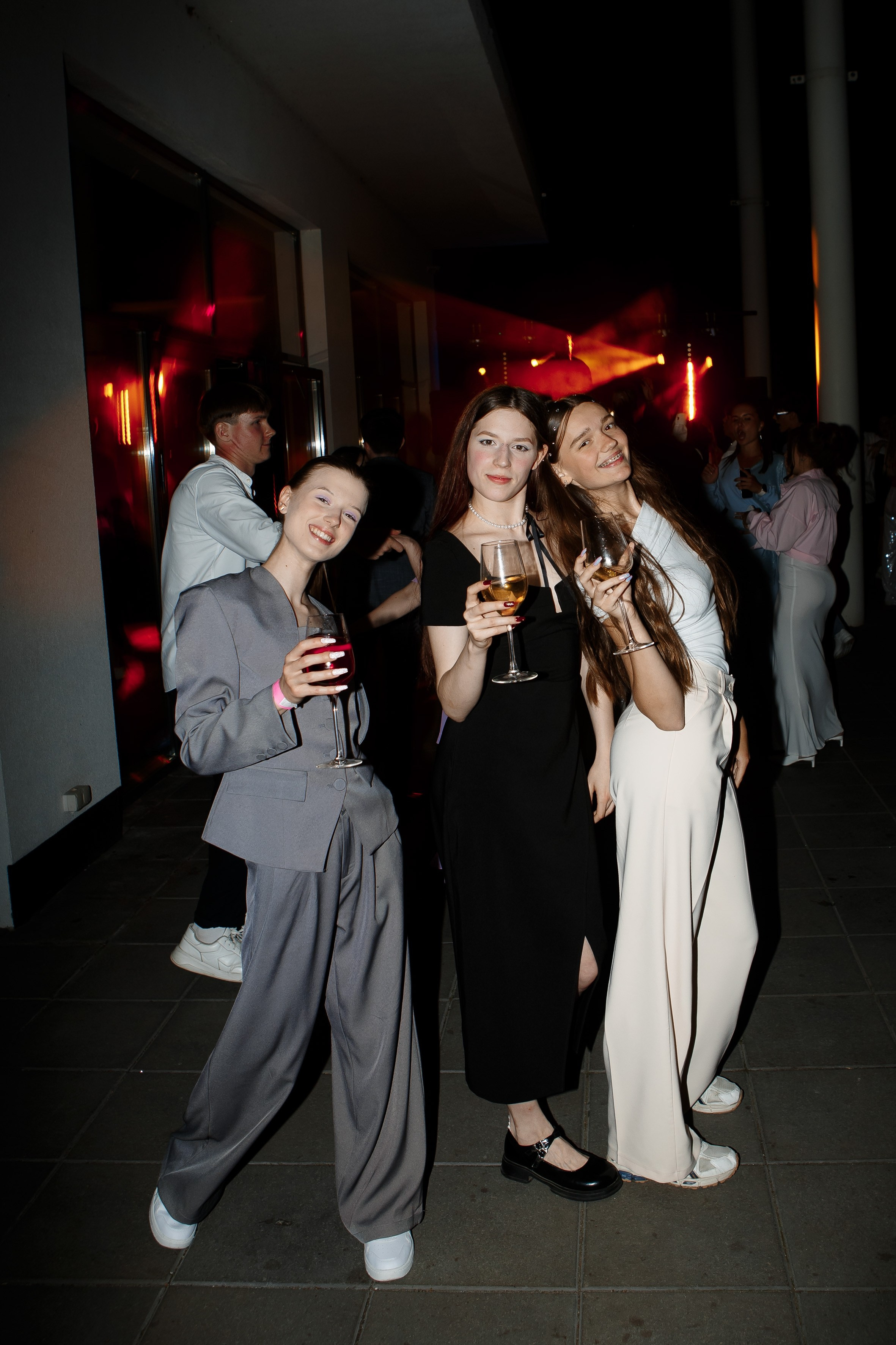 Выпускной Гимназия 12 2024 OpenHouse. Свадебный и портретный Фотограф в Липецке Дмитрий Котюков