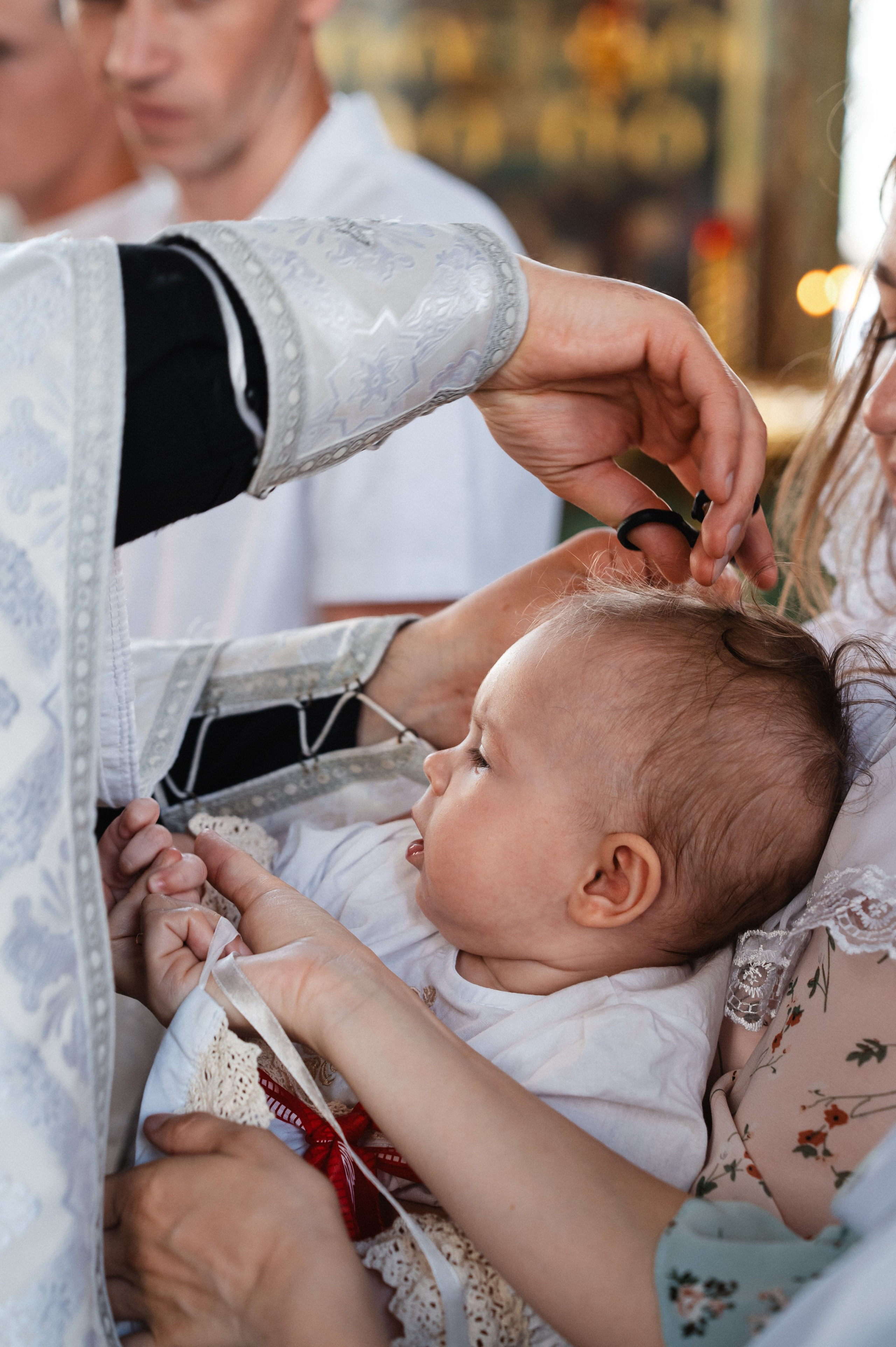 Таинство Крещения Дарьи (Храм Преполовения Пятидесятницы). Фотограф Ярута Оксана / Ростов-на-Дону