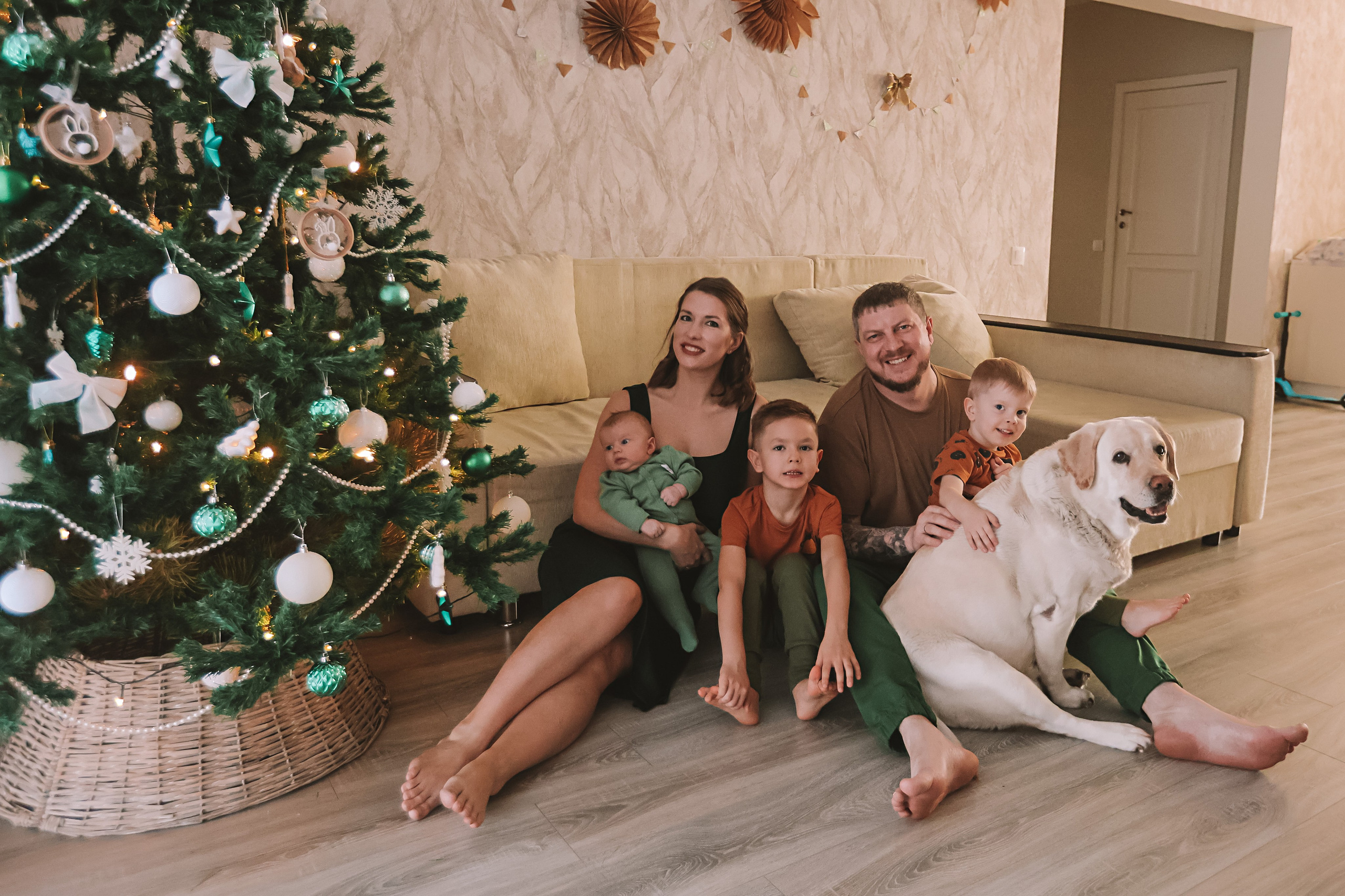 Команда. Семейный фотограф Тюмень, фотограф на роды Салмина Мария