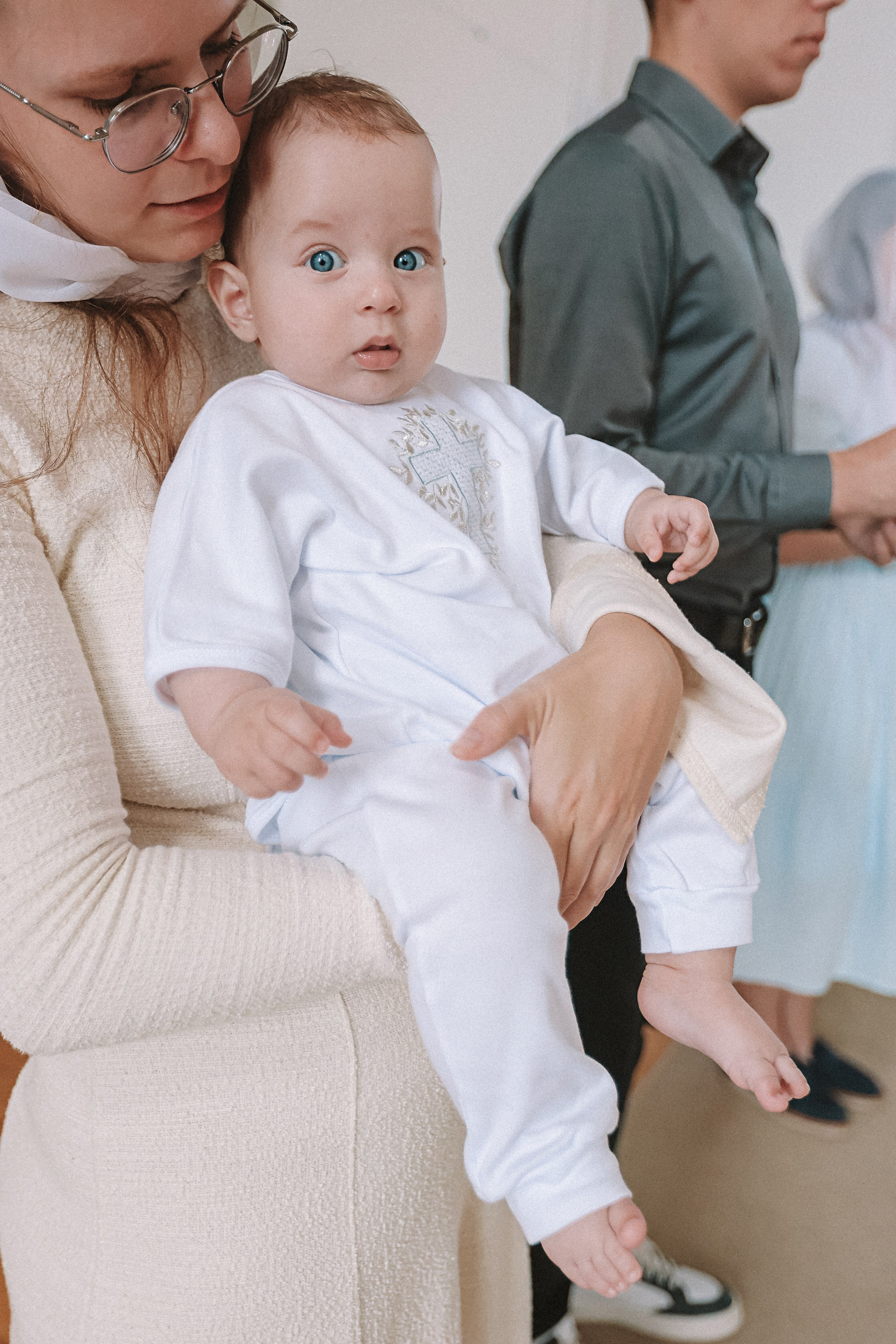 Крещение церковь около моста влюбленных. Семейный фотограф Тюмень, фотограф на роды Салмина Мария