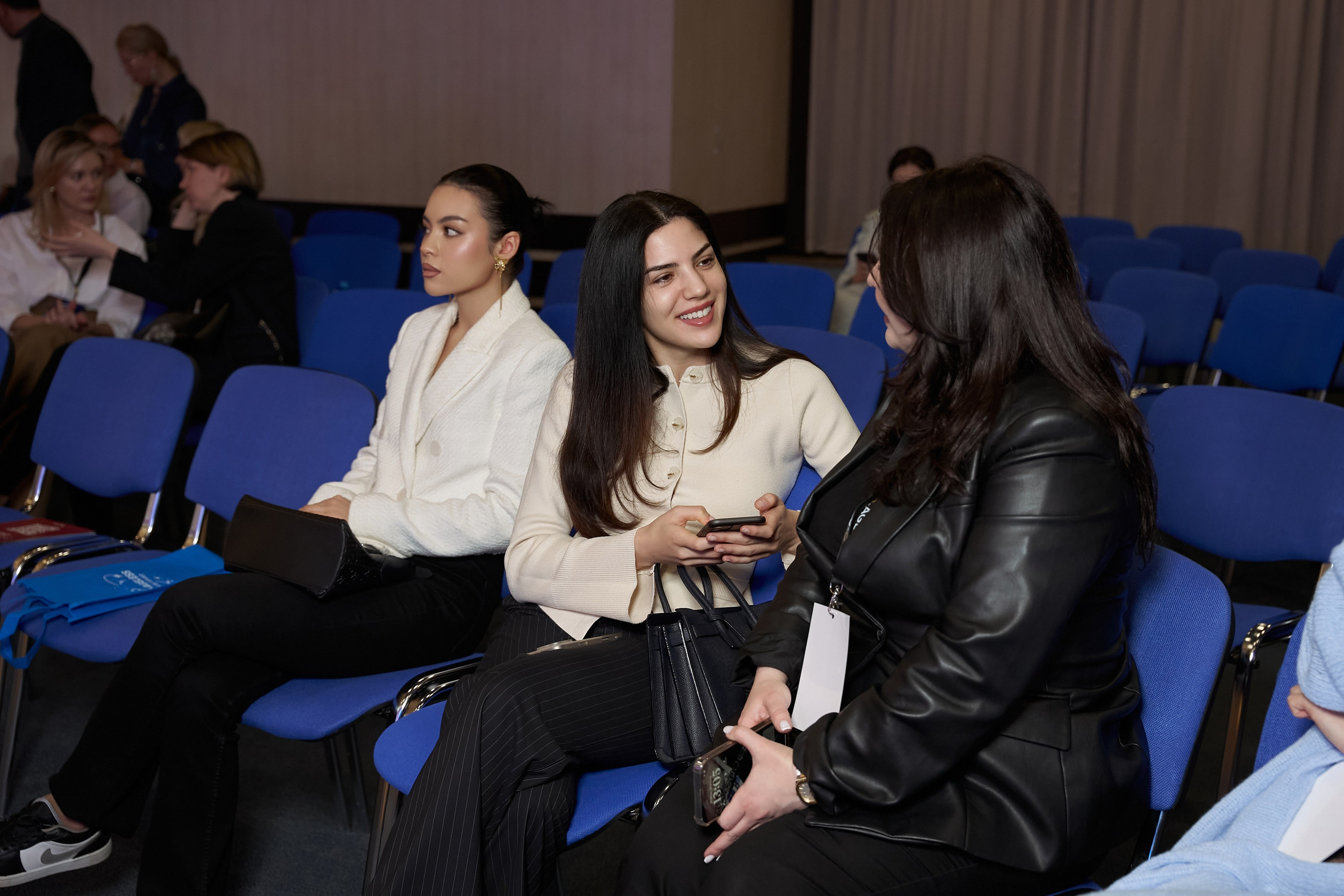 СЛУШАТЕЛИ. PRO-AGELESS