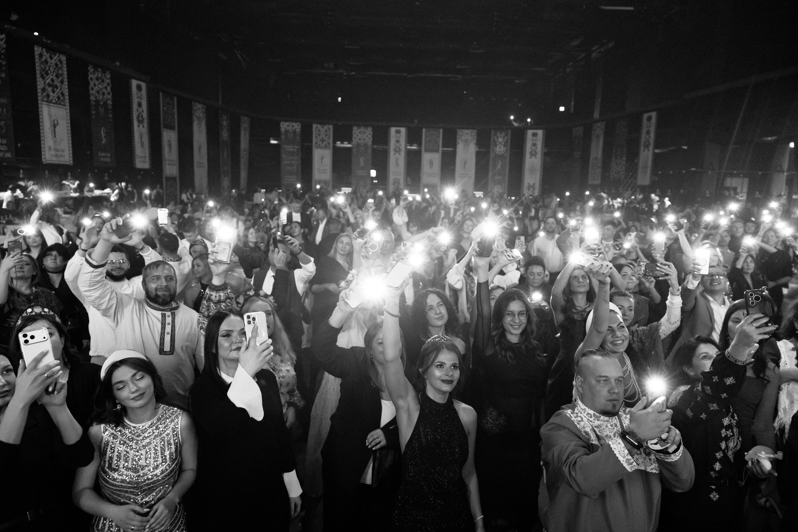 ЗОЛОТОЙ РЕКОРД — А-ЛЯ РУС!. ФОТОГРАФ ВАШИХ ЛУЧШИХ СОБЫТИЙ