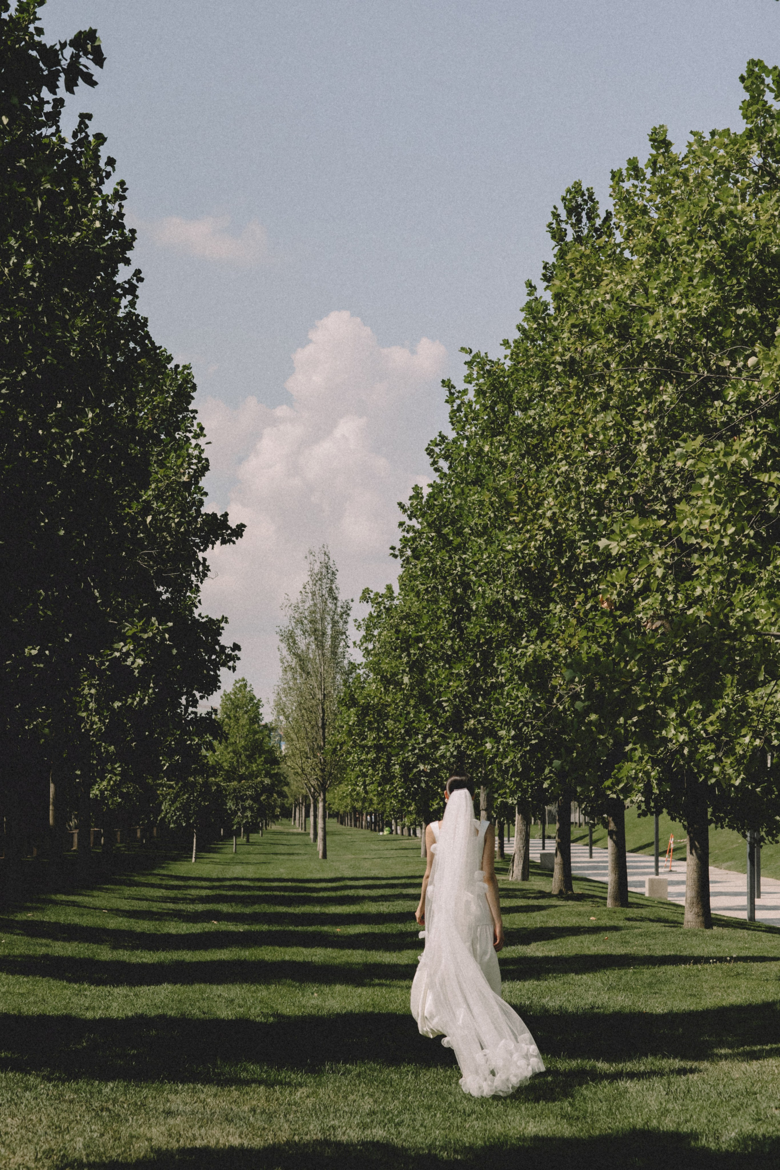 Нежное утро невесты в парке. Свадебный фотограф в Краснодаре и по всему ЮФО и Миру Ольга Гусева