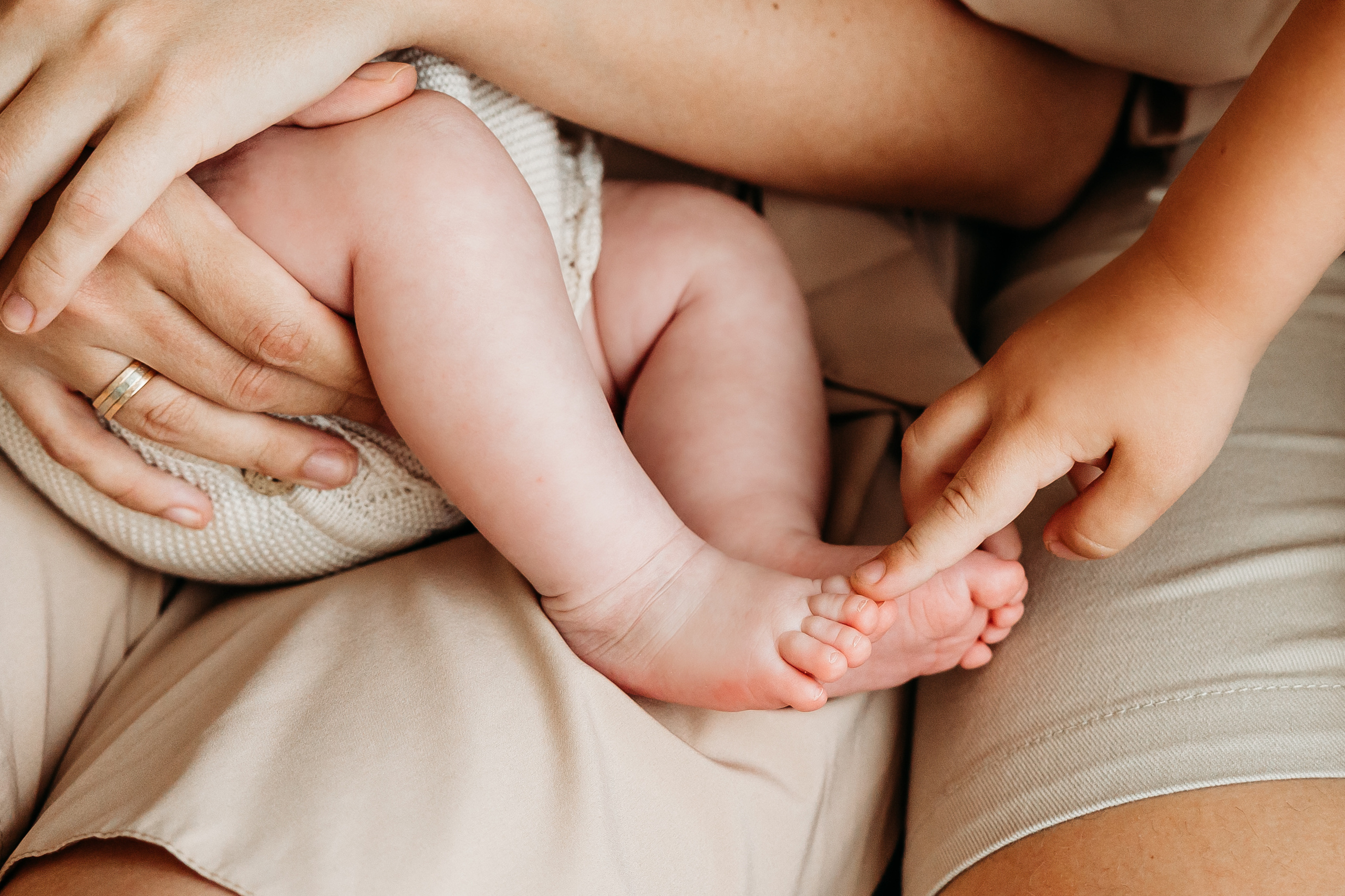 Арина. Семейный и детский фотограф в Краснодаре. Фотограф новорожденных. Фотограф ньюборн. Фотограф родов Краснодар. Катя Угнивенко