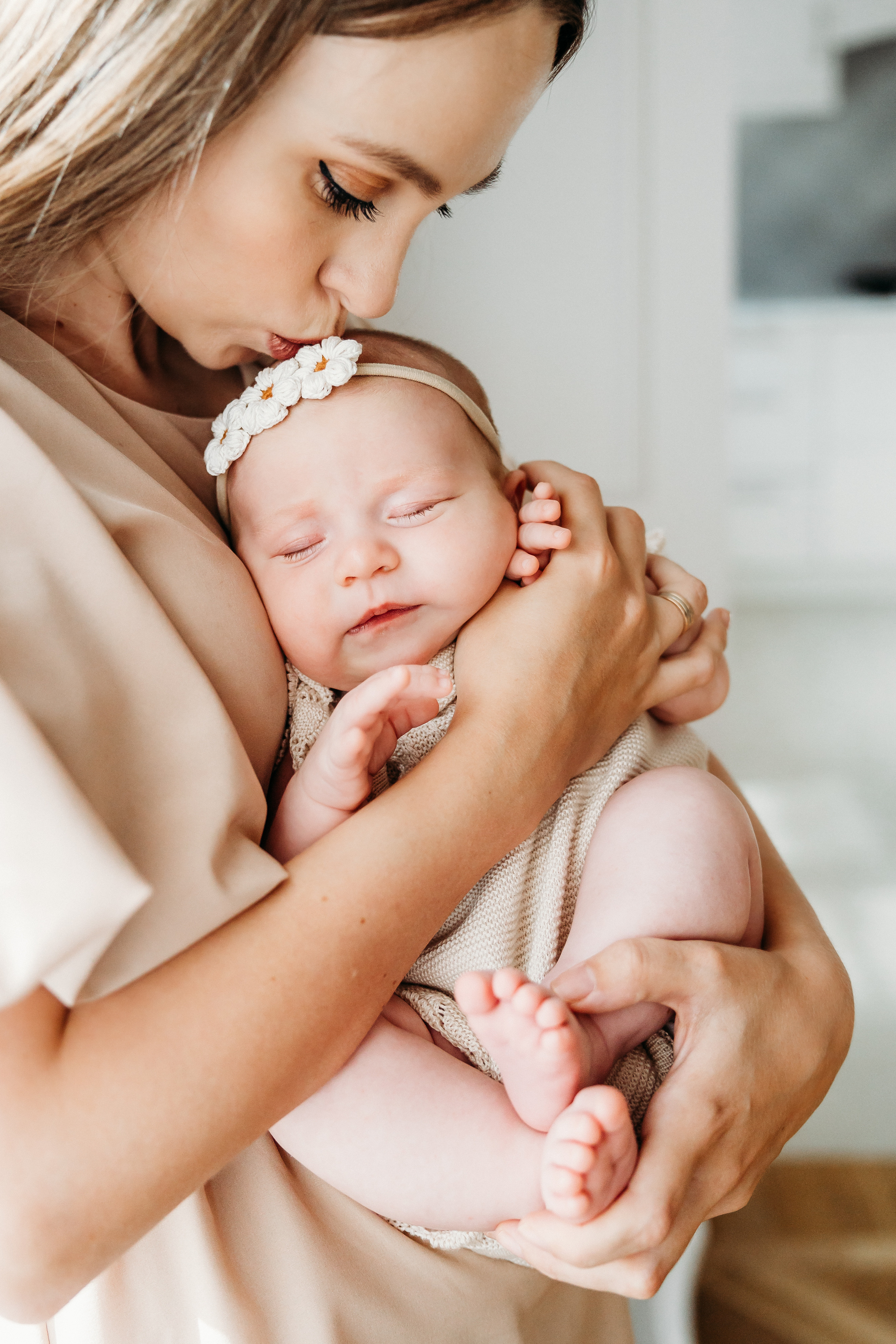 Арина. Семейный и детский фотограф в Краснодаре. Фотограф новорожденных. Фотограф ньюборн. Фотограф родов Краснодар. Катя Угнивенко