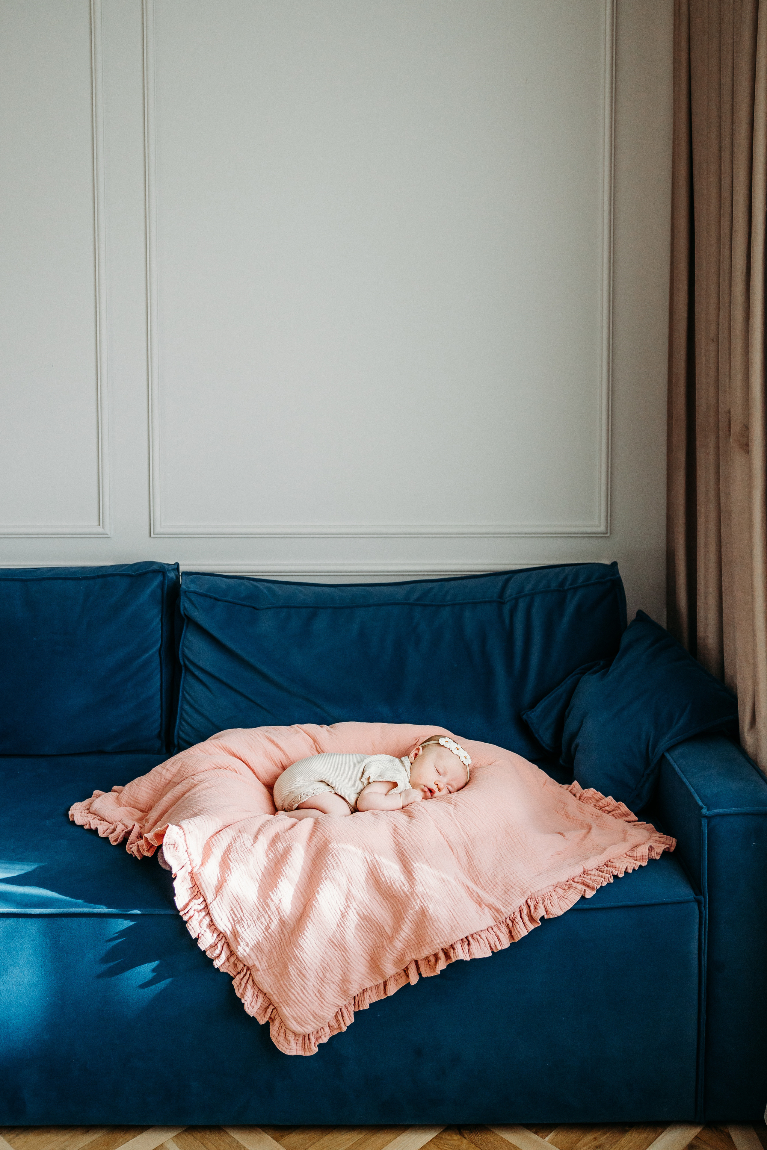 Арина. Семейный и детский фотограф в Краснодаре. Фотограф новорожденных. Фотограф ньюборн. Фотограф родов Краснодар. Катя Угнивенко