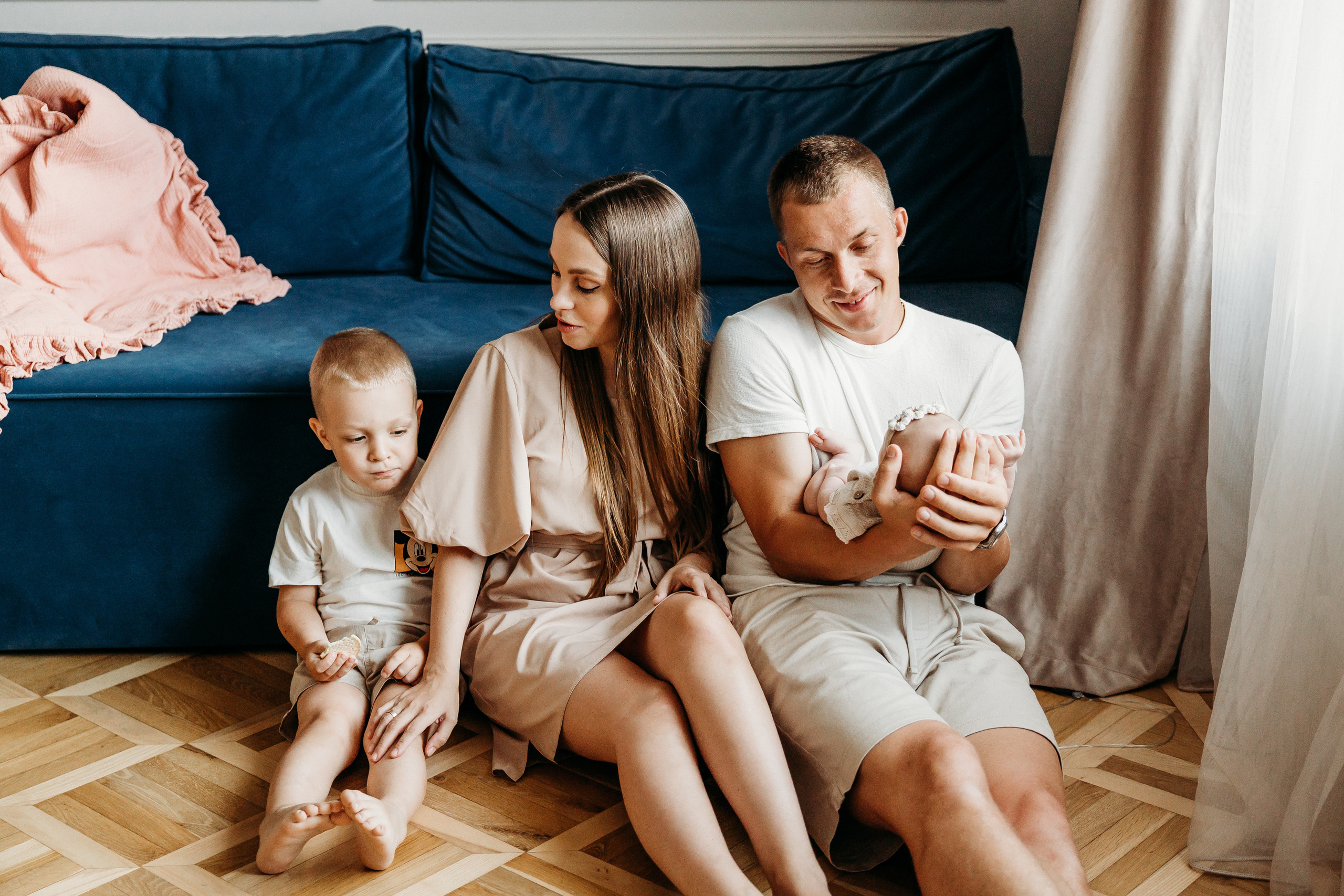 Арина. Семейный и детский фотограф в Краснодаре. Фотограф новорожденных. Фотограф ньюборн. Фотограф родов Краснодар. Катя Угнивенко