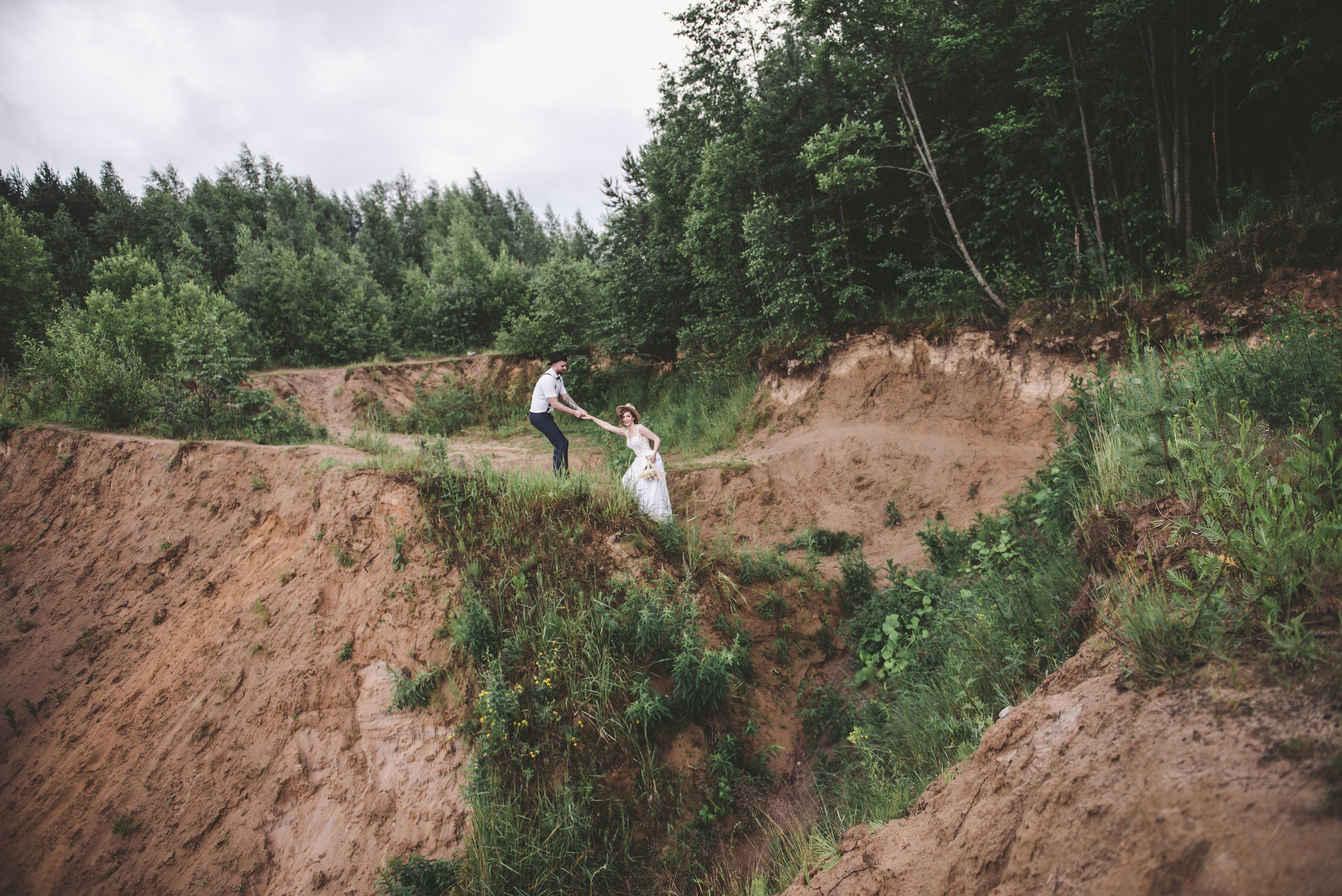 Выездная регистрация на песчаном карьере. Свадебный и семейный фотограф София Невская