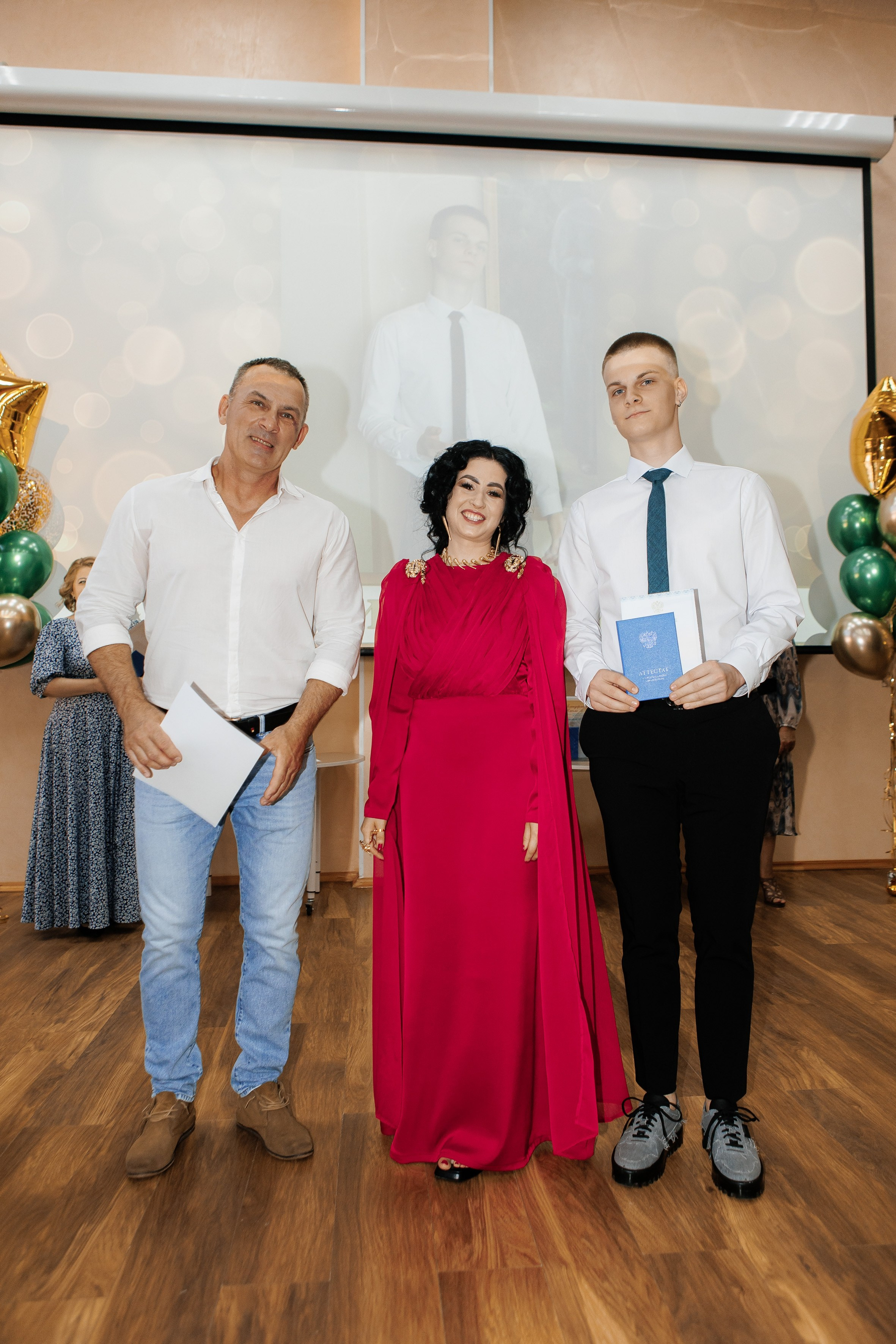 Выпускной Гимназия 12 2024 г. Свадебный и портретный Фотограф в Липецке Дмитрий Котюков