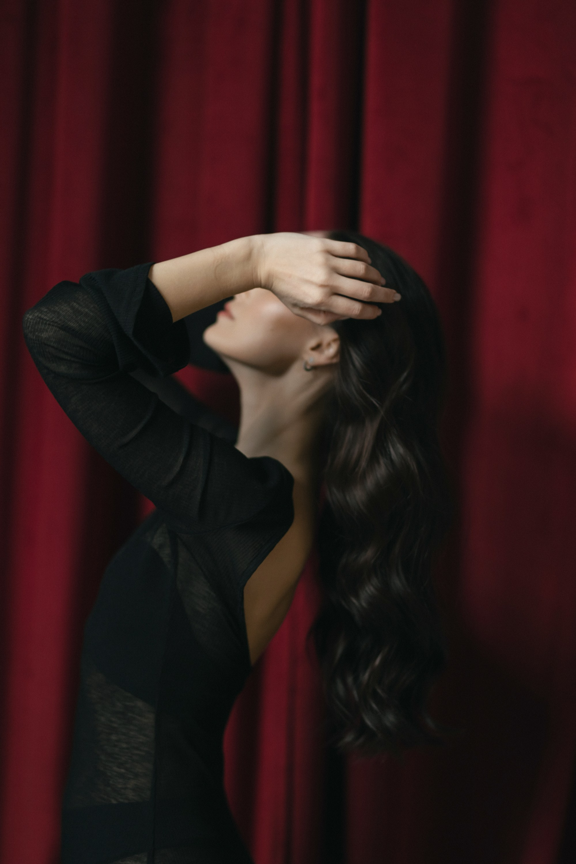 «ЖЕНЩИНА В ЧЕРНОМ». Maria Startseva Photo