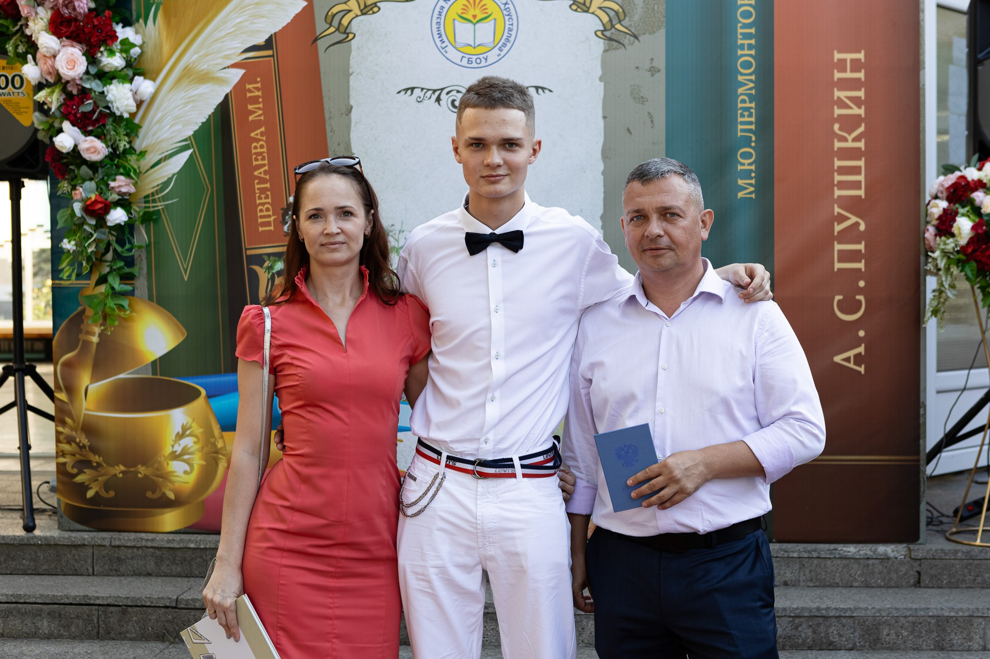 Фотосъёмка выпускного в школе. Свадебный фотограф, фотосъемка в Крыму, Севастополе, Симферополе, Ялте