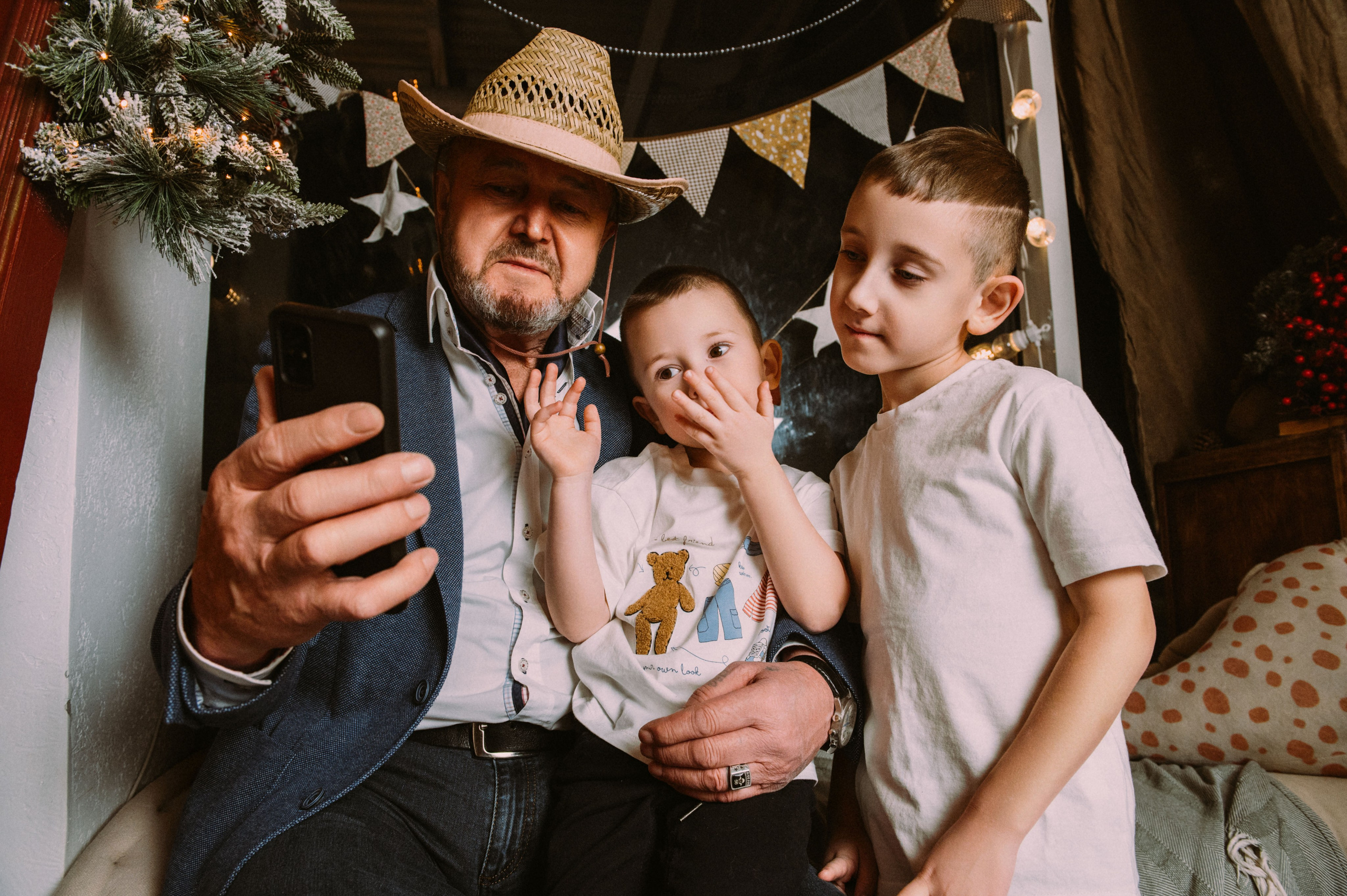 Большая семья собралась вместе на Новый год. Фотограф в Сургуте Светлана Гибадуллина