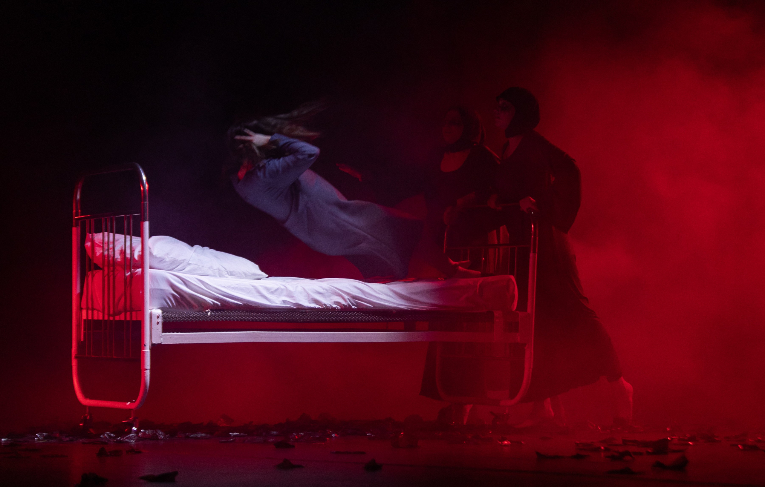 Спектакль «Будем жить». Молодежный театр Призма. Фотограф в Нижнем Новгороде, Дзержинске Олеся Хозяева