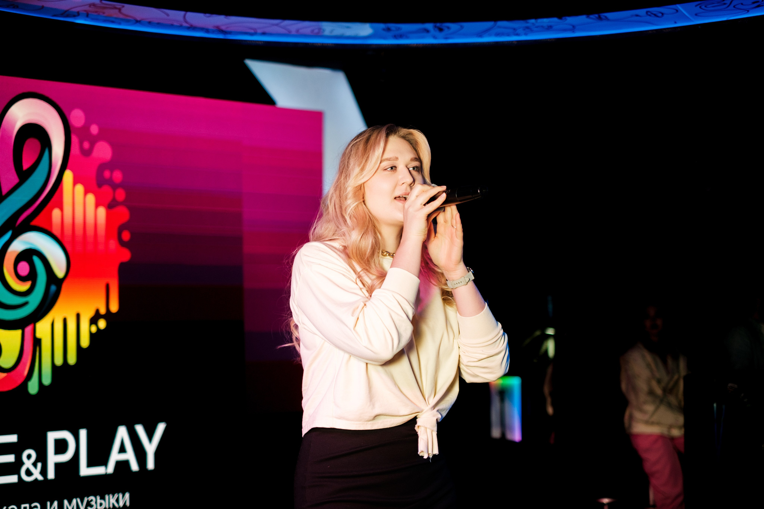 Voice&Play | караоке-бар ГОСТИ. Свадебный и репортажной фотограф Денис Ожигин в Краснодаре и Краснодарском крае