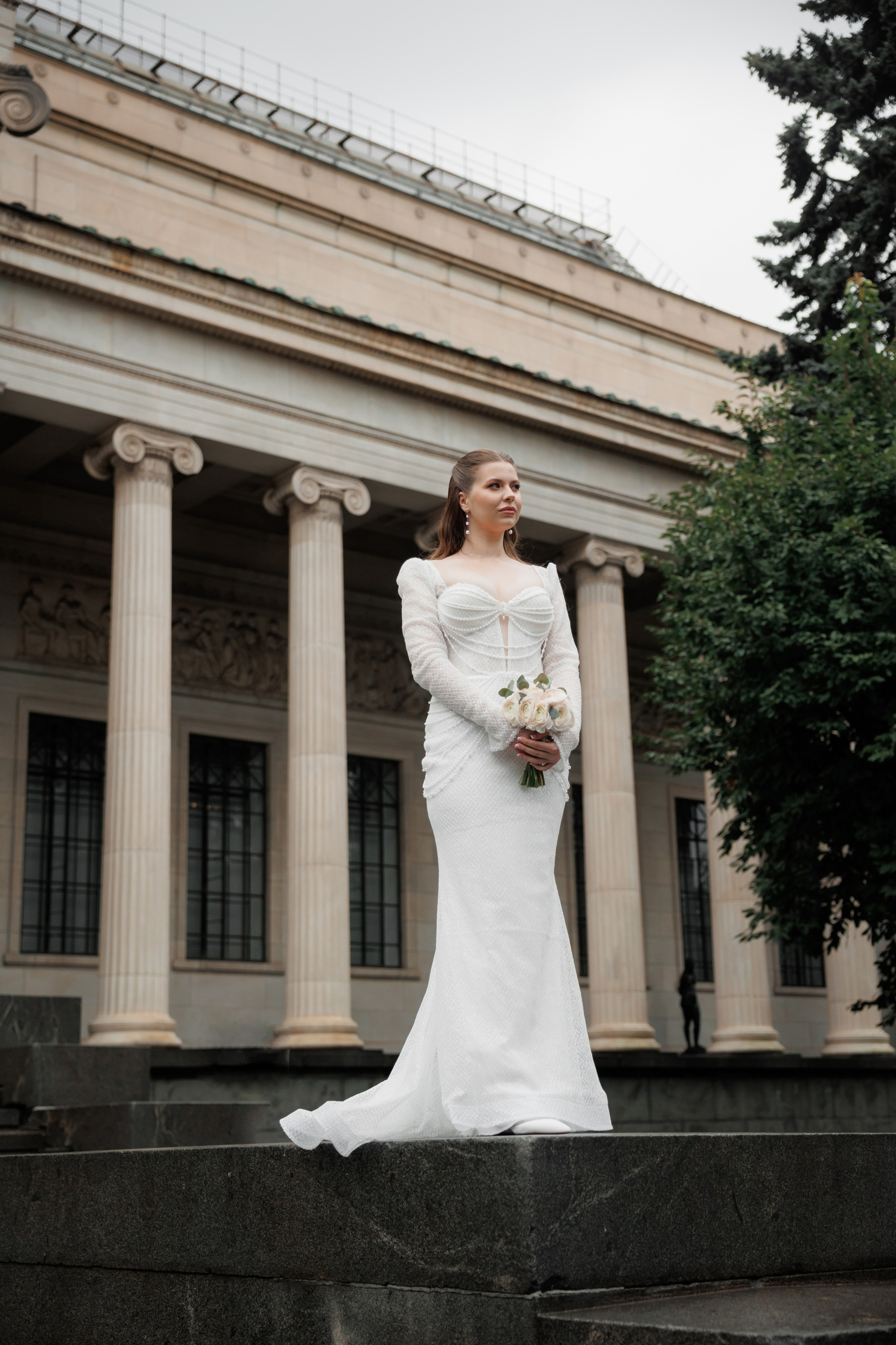 Фотосессия у Пушкинского музей. Свадебный и репортажный фотограф (Москва, Королев и другие)