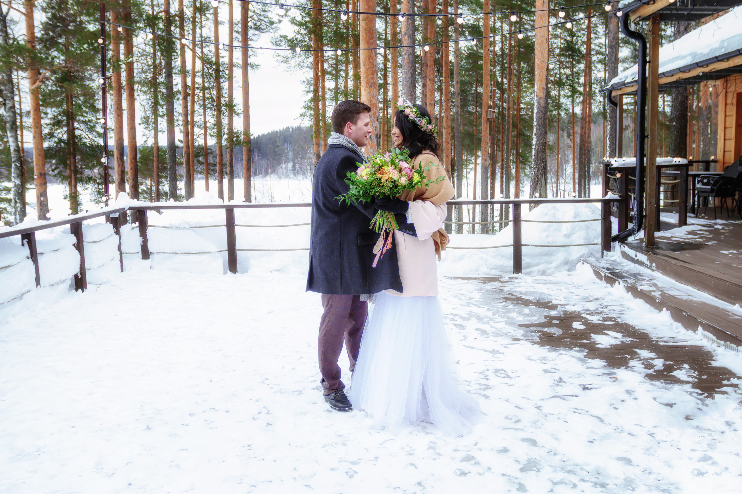  Фотопрогулка, Лесная Рапсодия,Зеленогорск, молодожены, в отеле, свадьба, зимняя свадьба, платье невесты, букет невесты, лов стори, свадебный фотограф, заказать услугу свадебного фотографа