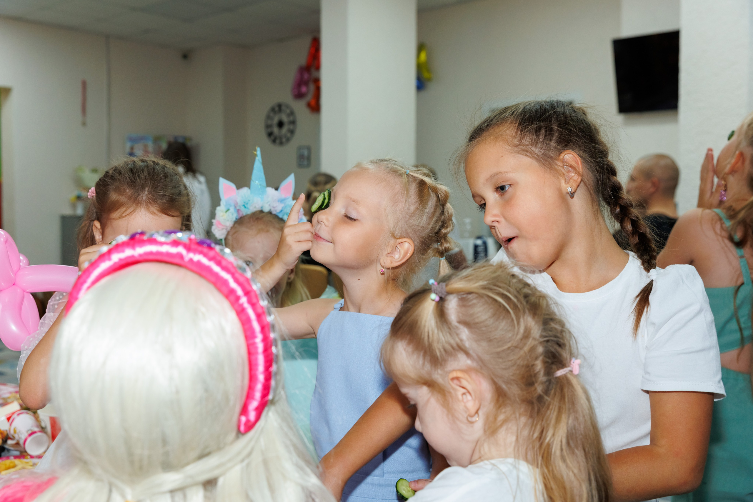 Детский лофт Алиса в стране чудес. Женский фотограф в Новосибирске Наталья Гресь