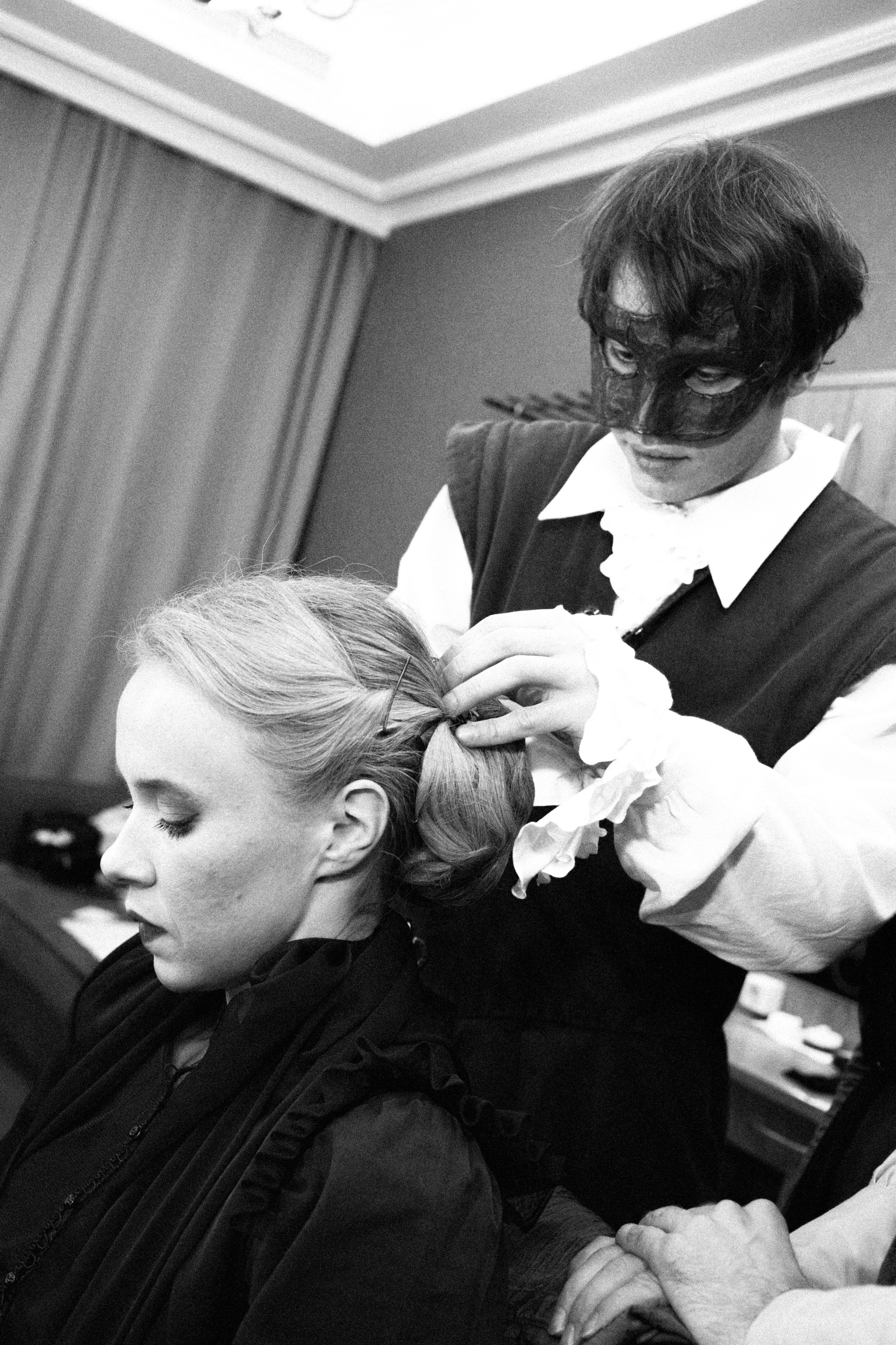 Theatre backstages. Portrait and backstage photographer Nina Crane