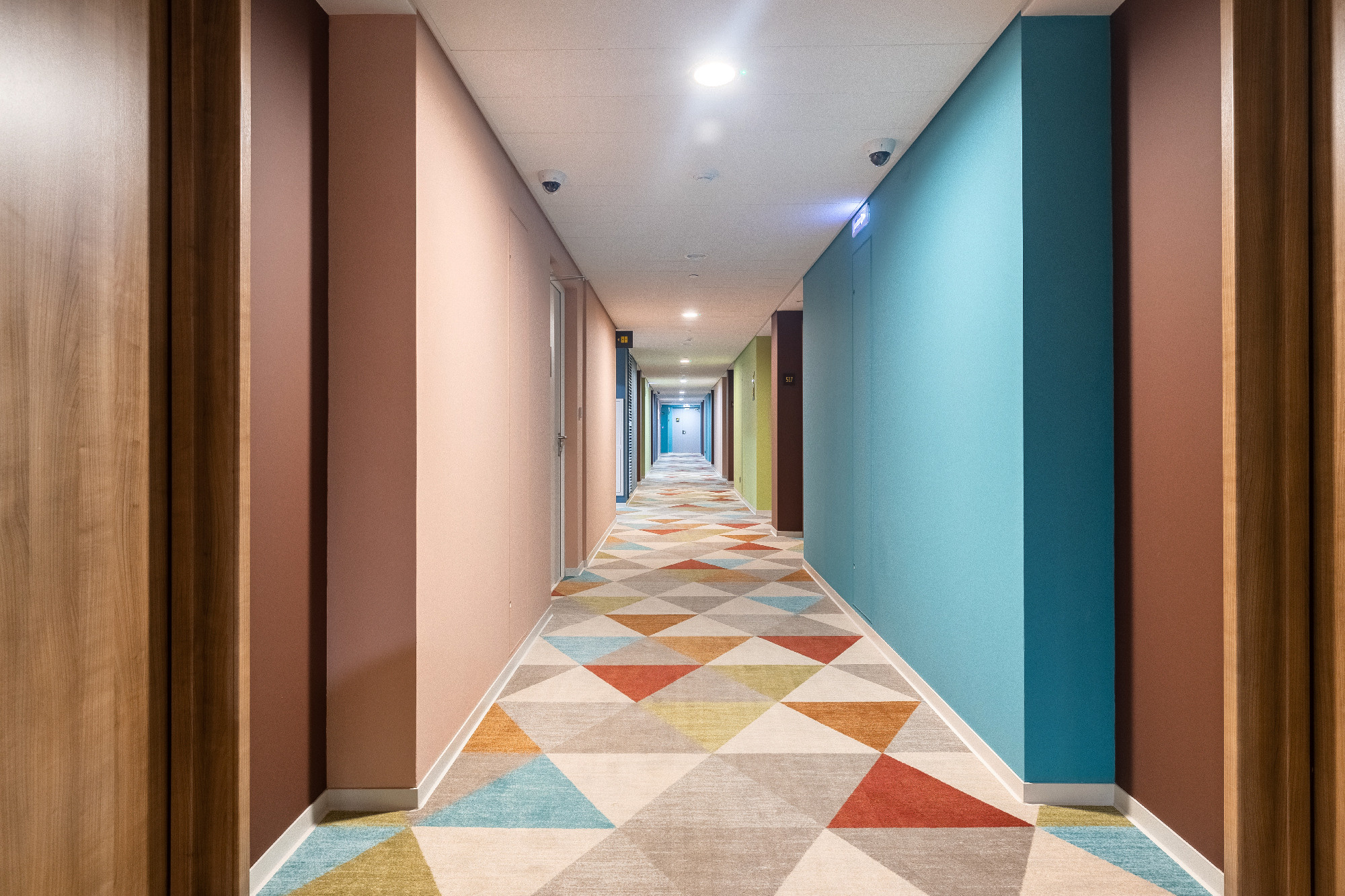 Hampton by Hilton. Интерьерный фотограф в Москве Роман Потапов