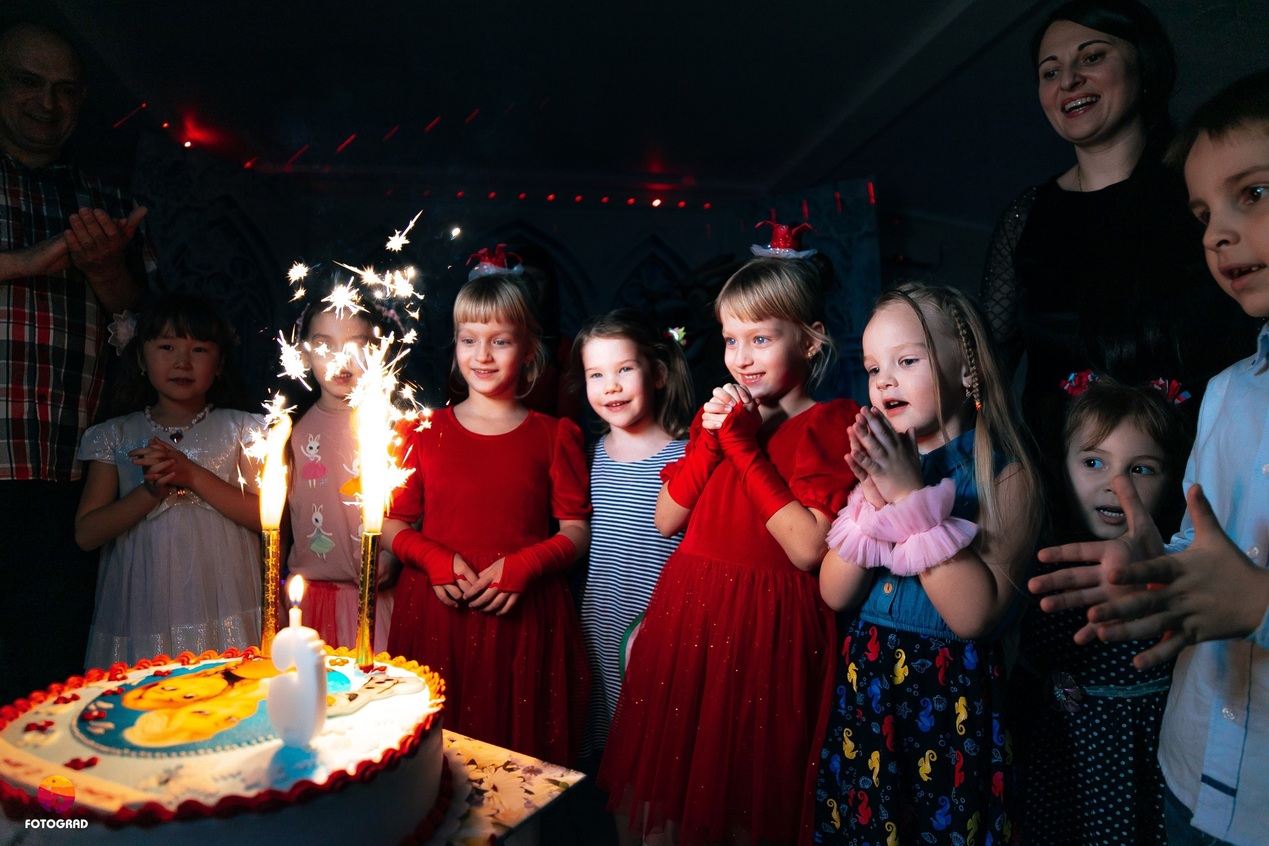 Команда специалистов в мире фотографии и видео. Детский фотограф, семейный фотограф