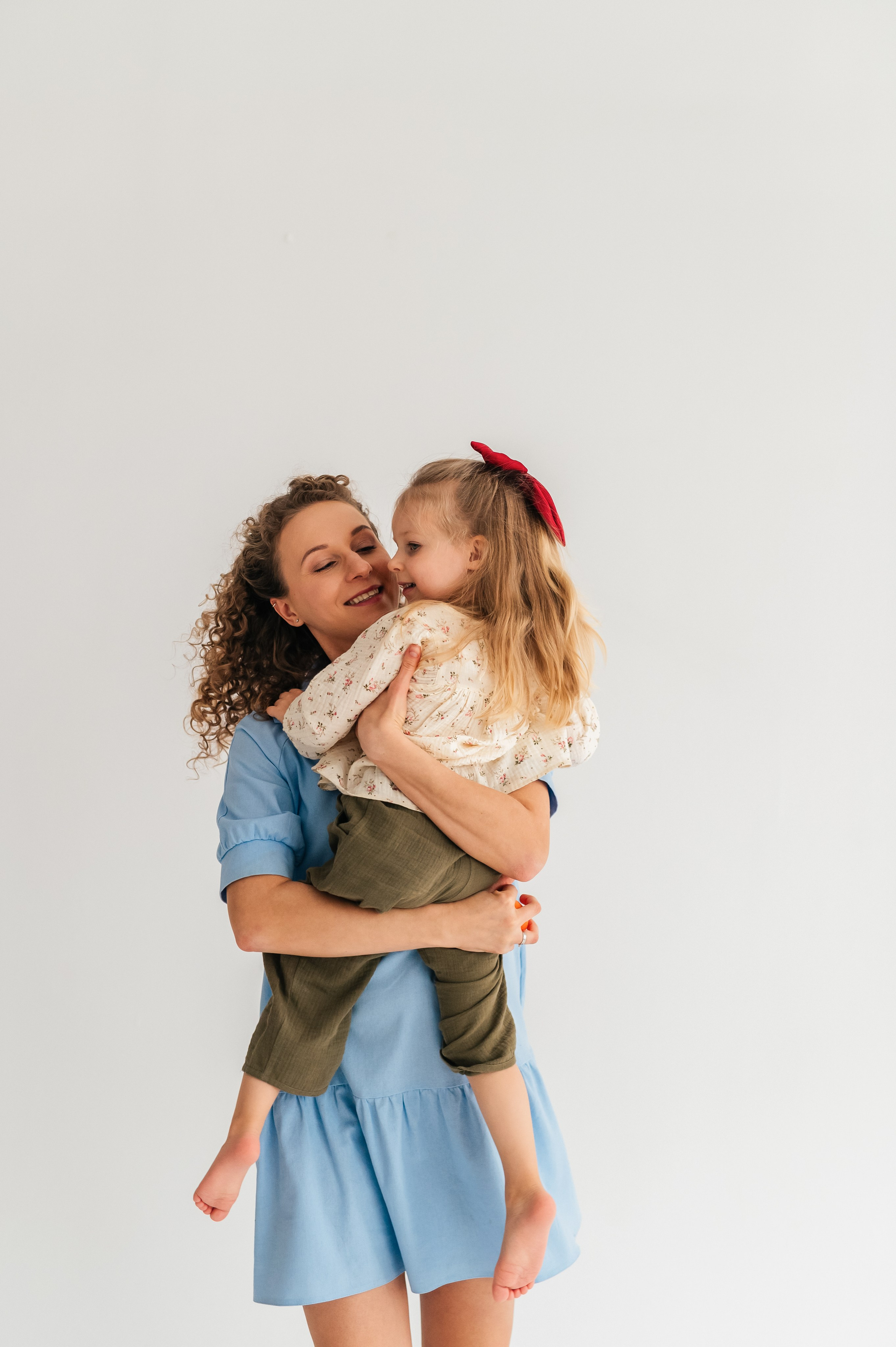 Январская егоза в фотостудии. Семейный фотограф. Lifestyle. Москва. Анастасия Михайлова