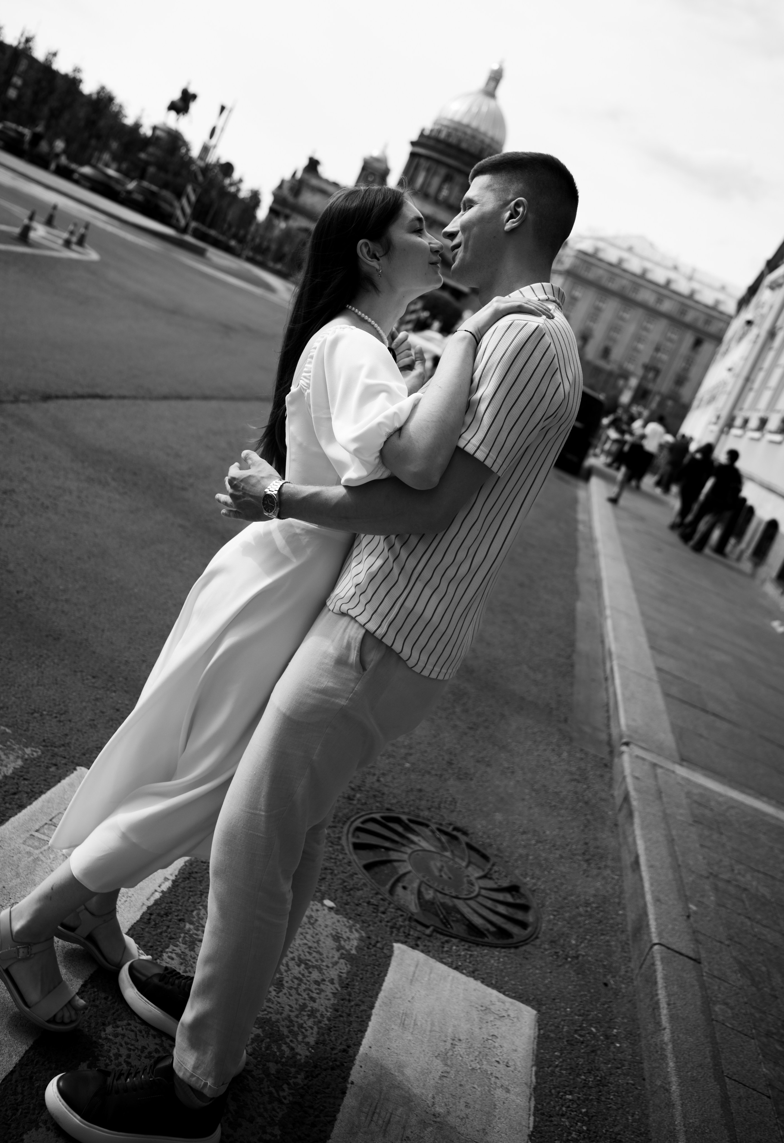 Иван и Алена Прогулочная фотосессия. Свадебный фотограф