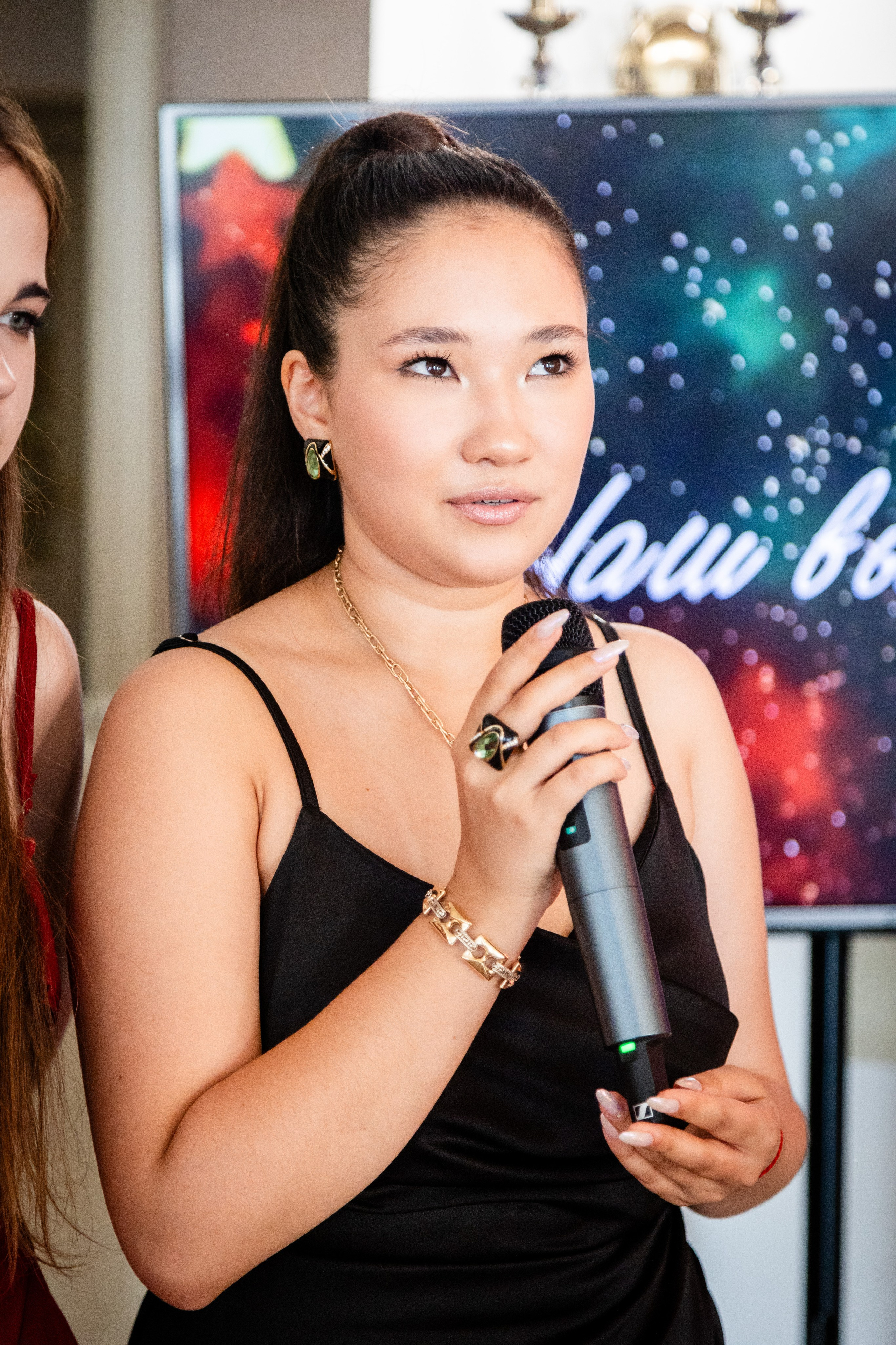 Школьный выпускной. Детский фотограф видеограф в Хабаровске Михаил Орлов