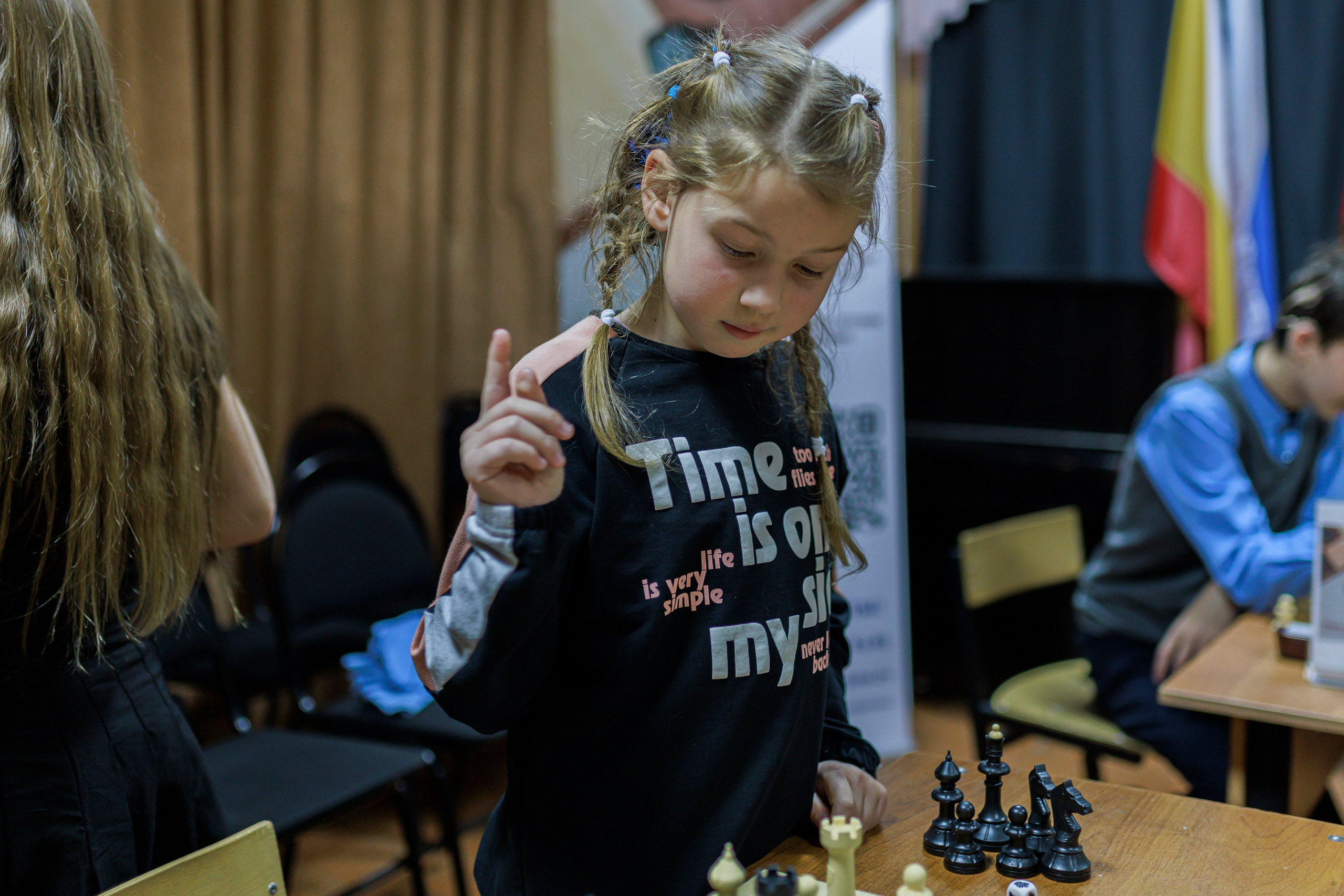 Репортажная сьёмка игры в шахматы в детском доме. Семейный и детский фотограф в Рязани Васюгова Мария