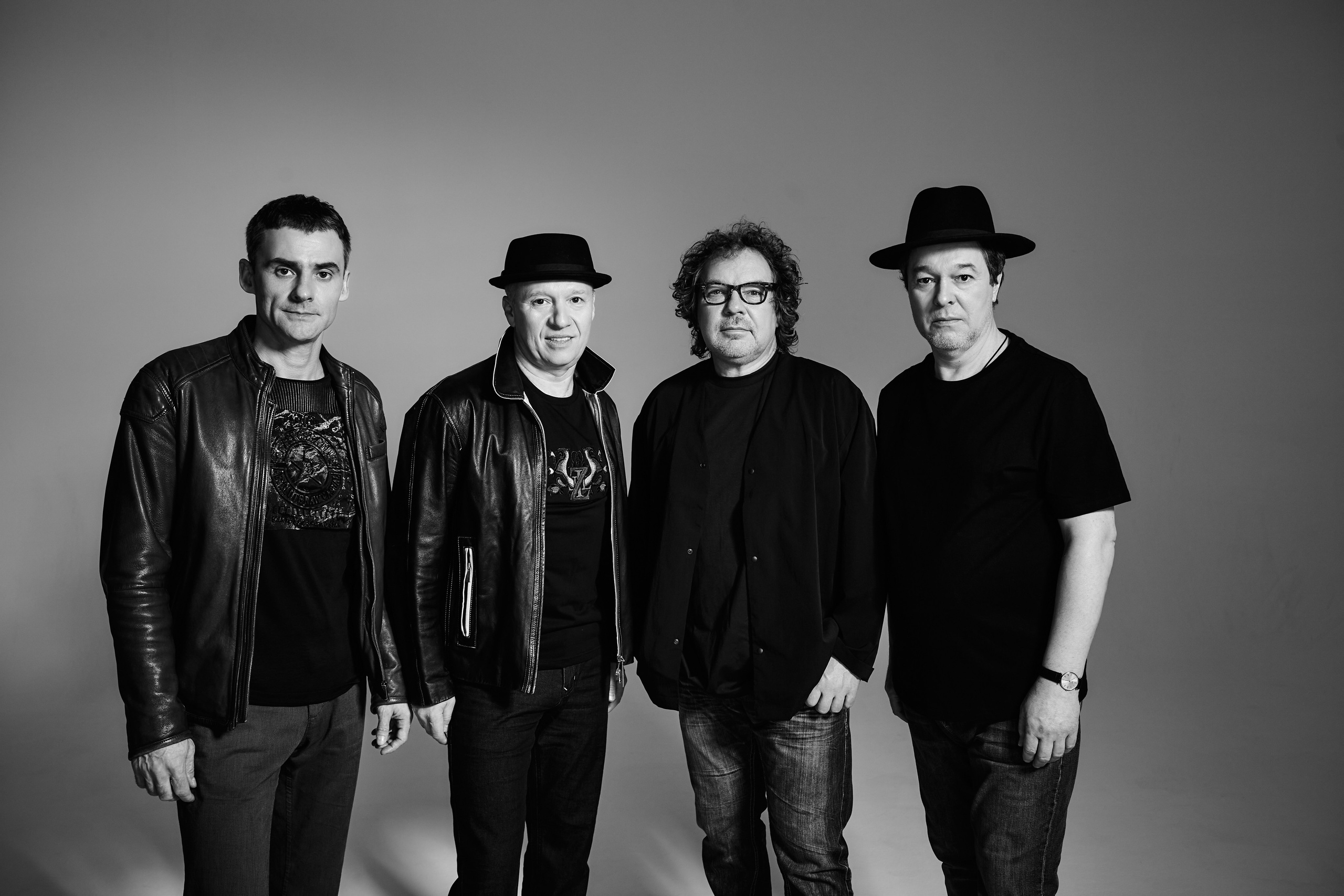 «4 Brothers». Главная