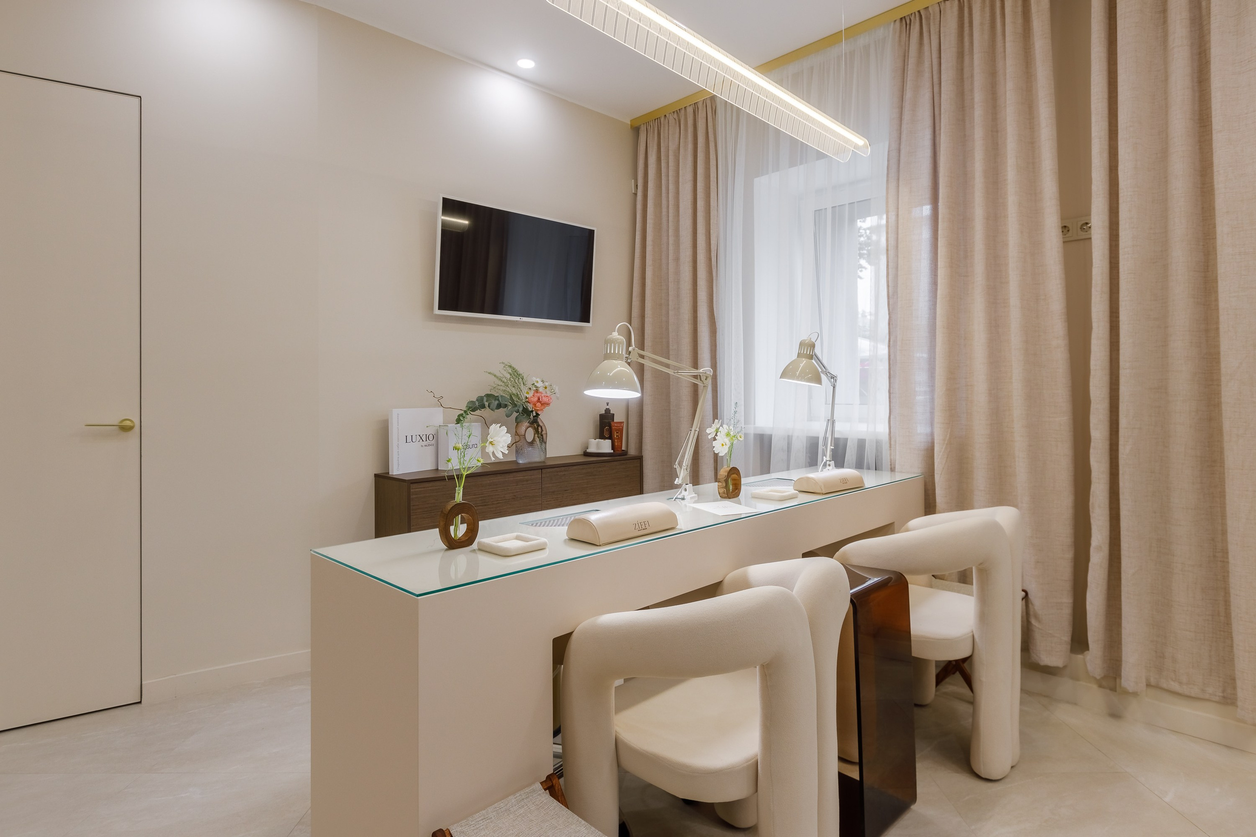 Интерьерная съемка салона красоты. Интерьерный фотограф в Москве Роман Потапов