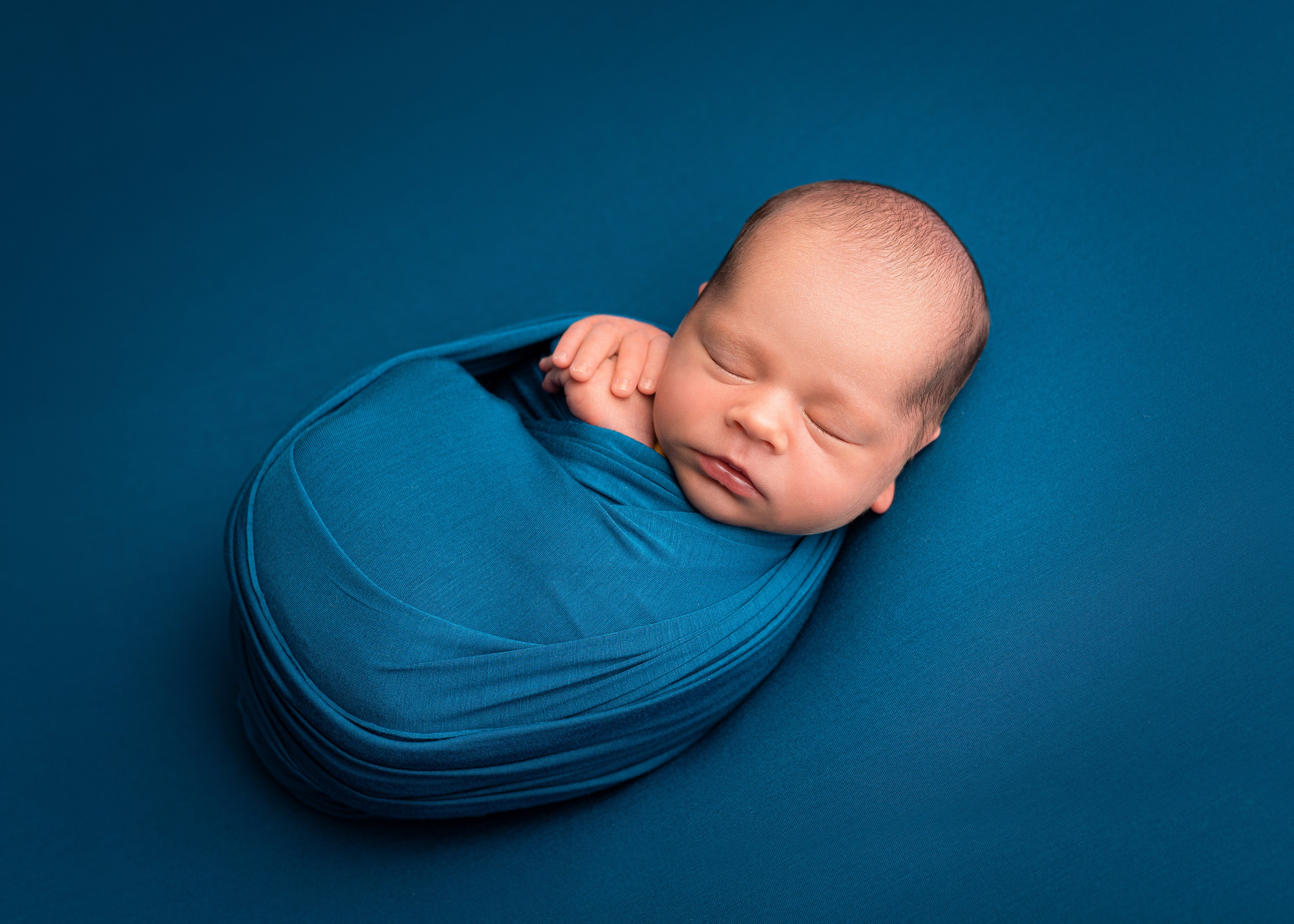 Мальчики. Фотограф новорожденных в Омске Анастасия Моисеева